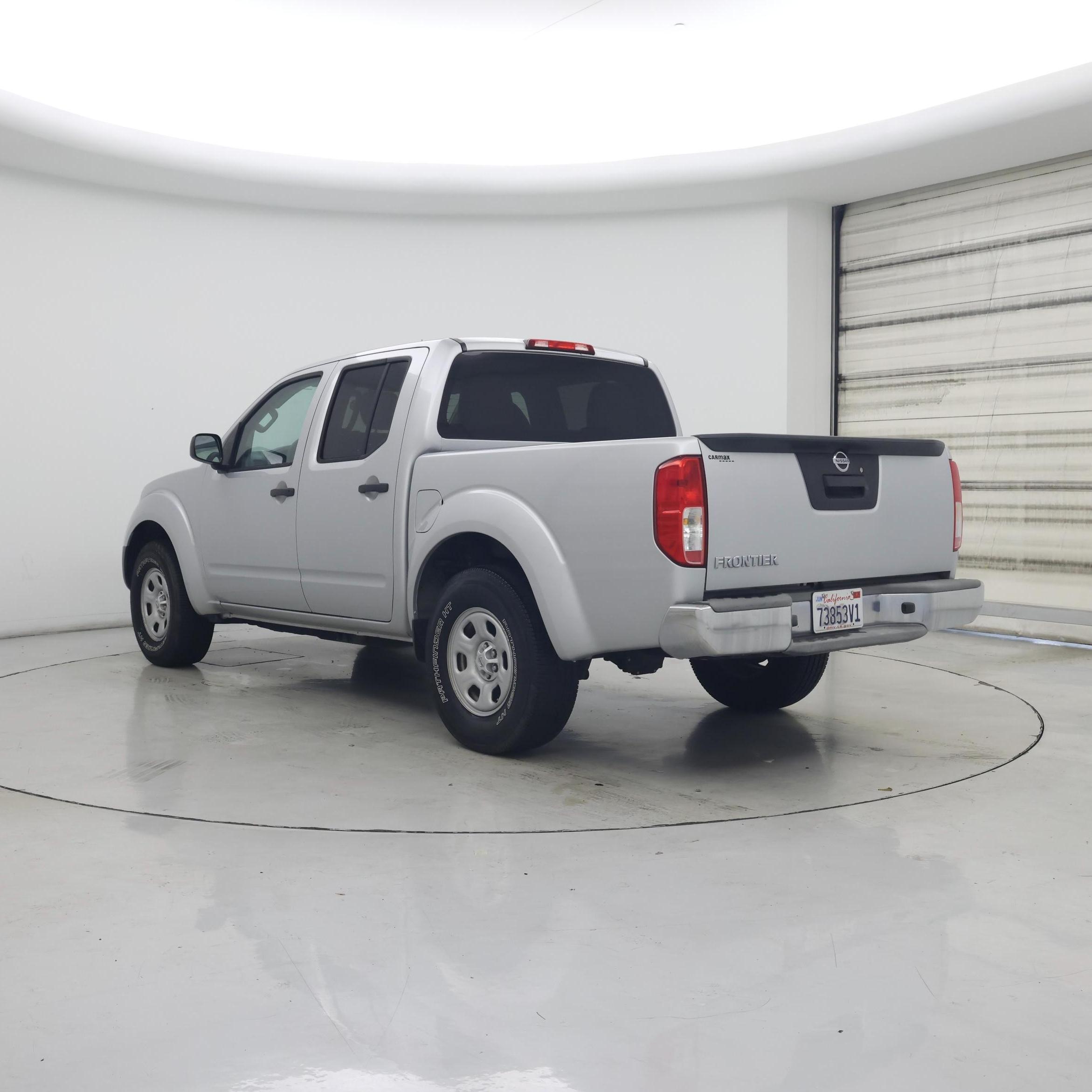 Thumbnail: 2015 Nissan Frontier - 2