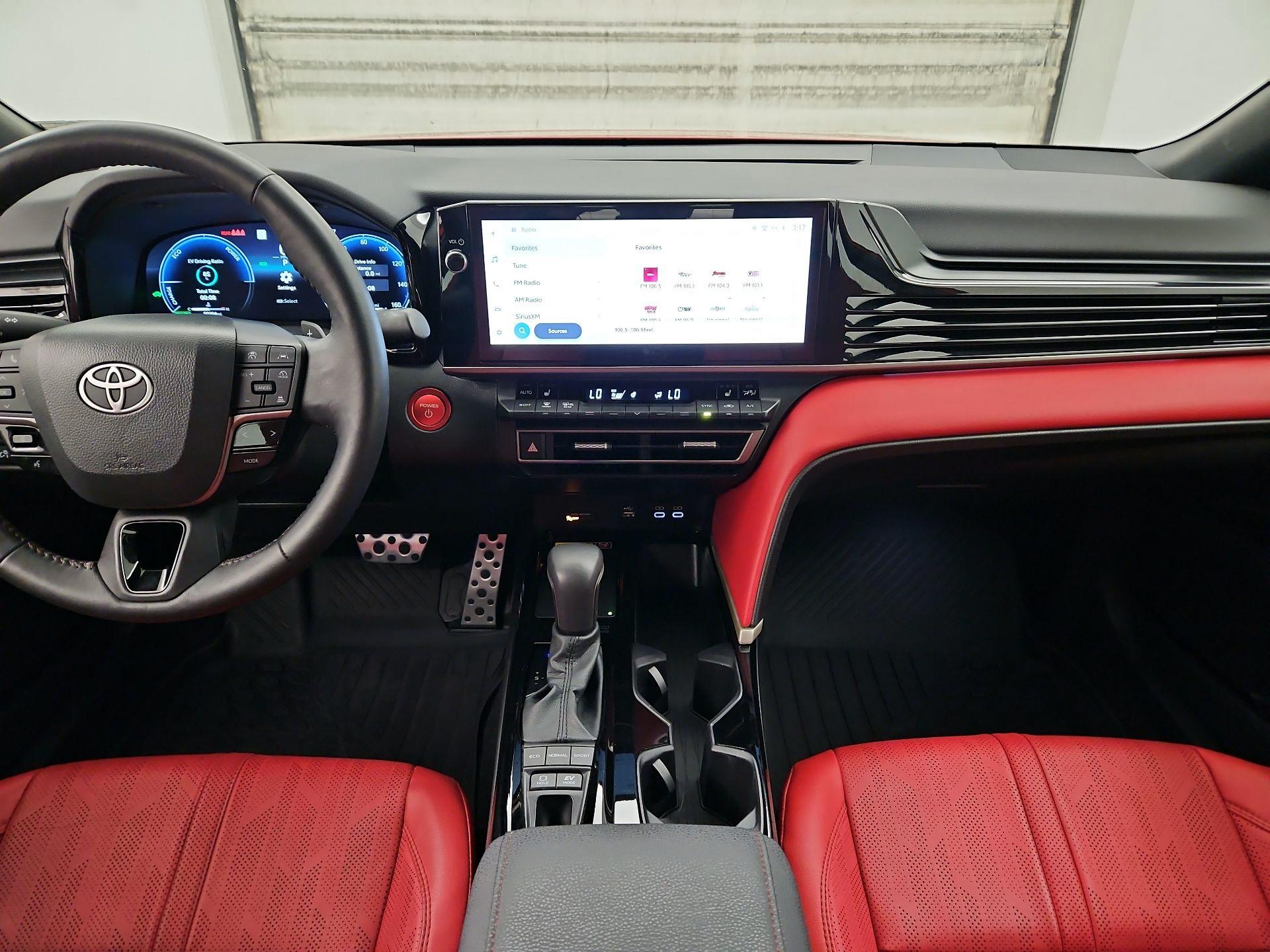 Thumbnail: 2025 Toyota Camry - 9