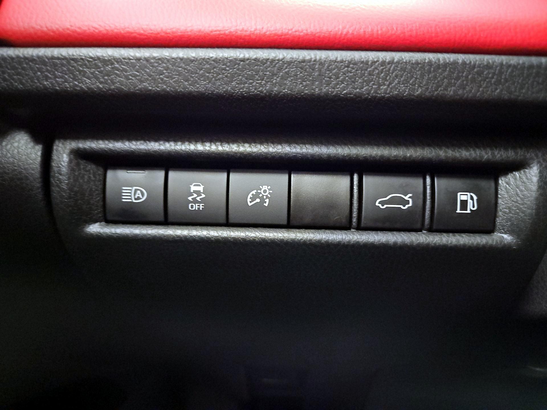 Thumbnail: 2025 Toyota Camry - 13