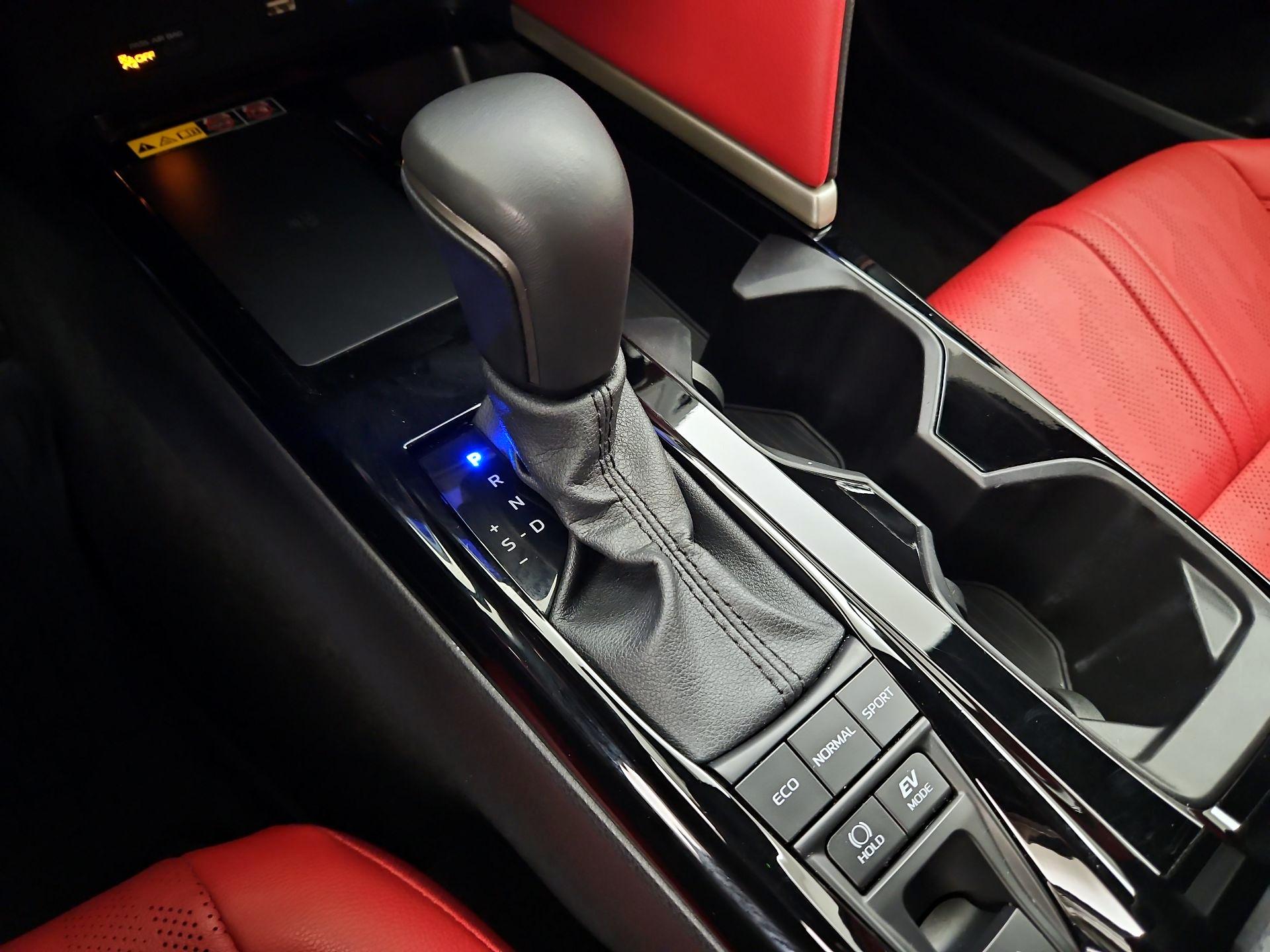 Thumbnail: 2025 Toyota Camry - 17