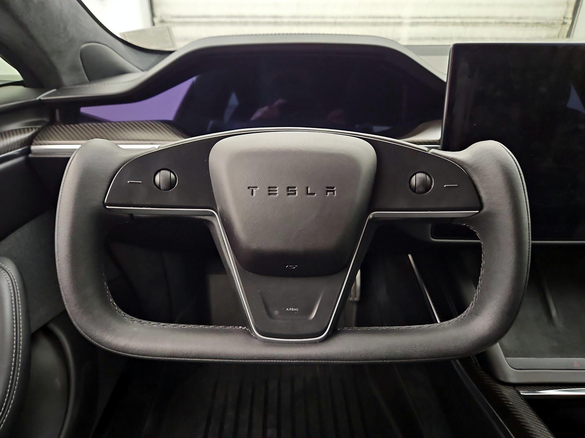 Thumbnail: 2022 Tesla Model S - 10