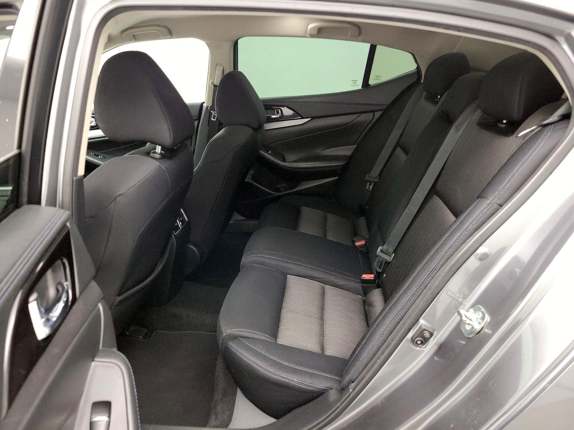 Thumbnail: 2018 Nissan Maxima - 20