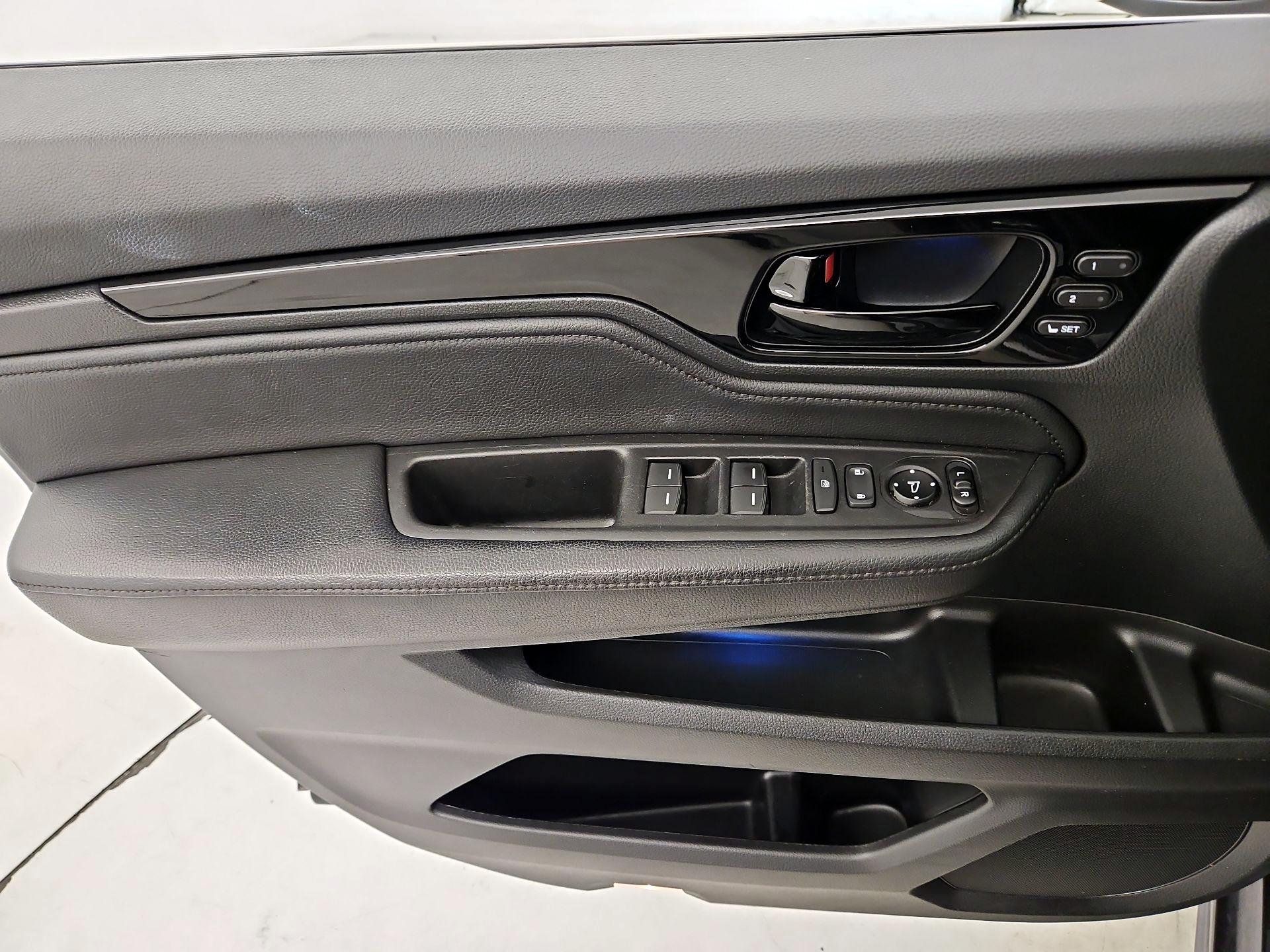 Thumbnail: 2023 Honda Odyssey - 12