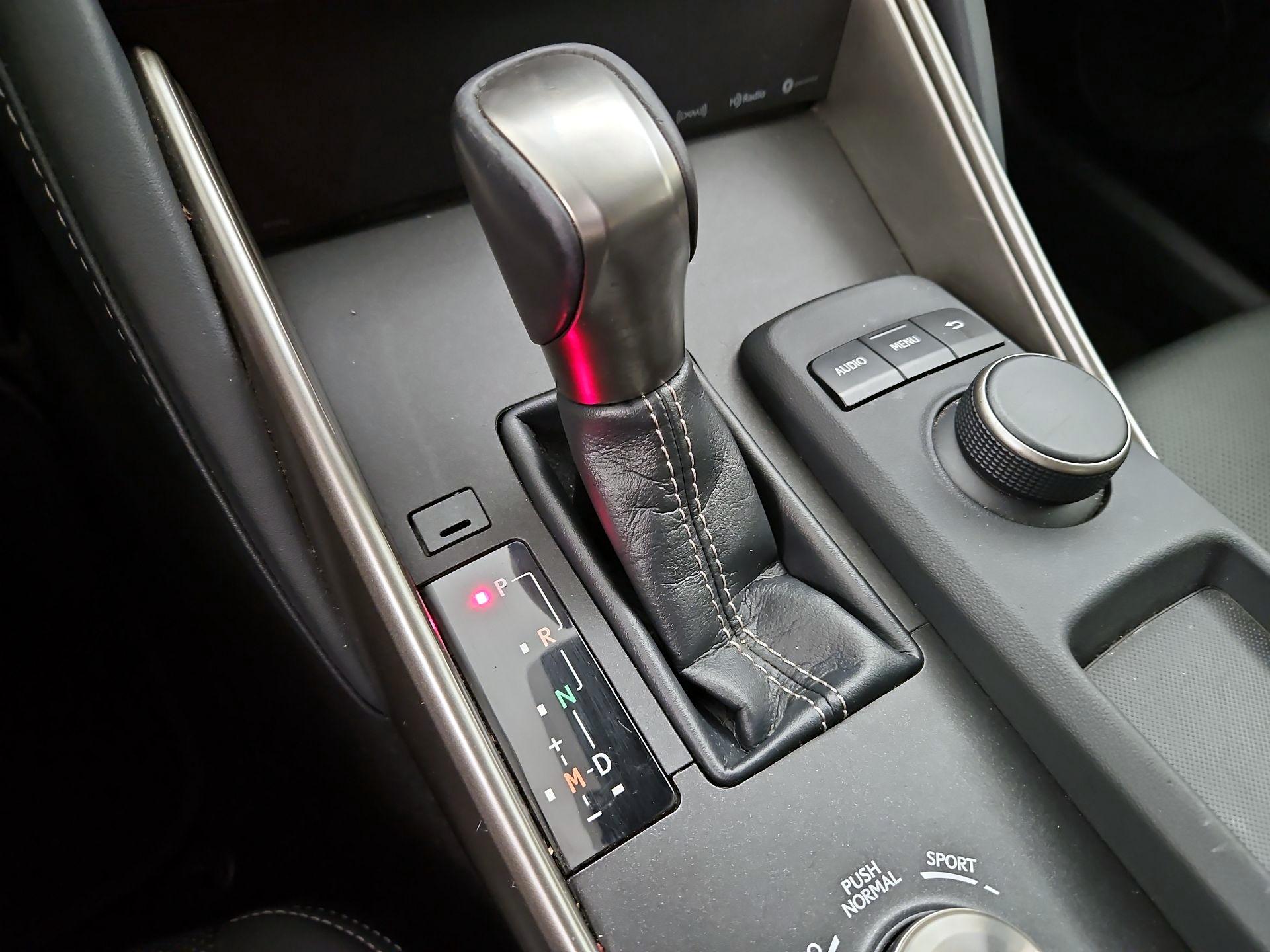 Thumbnail: 2019 Lexus IS - 17