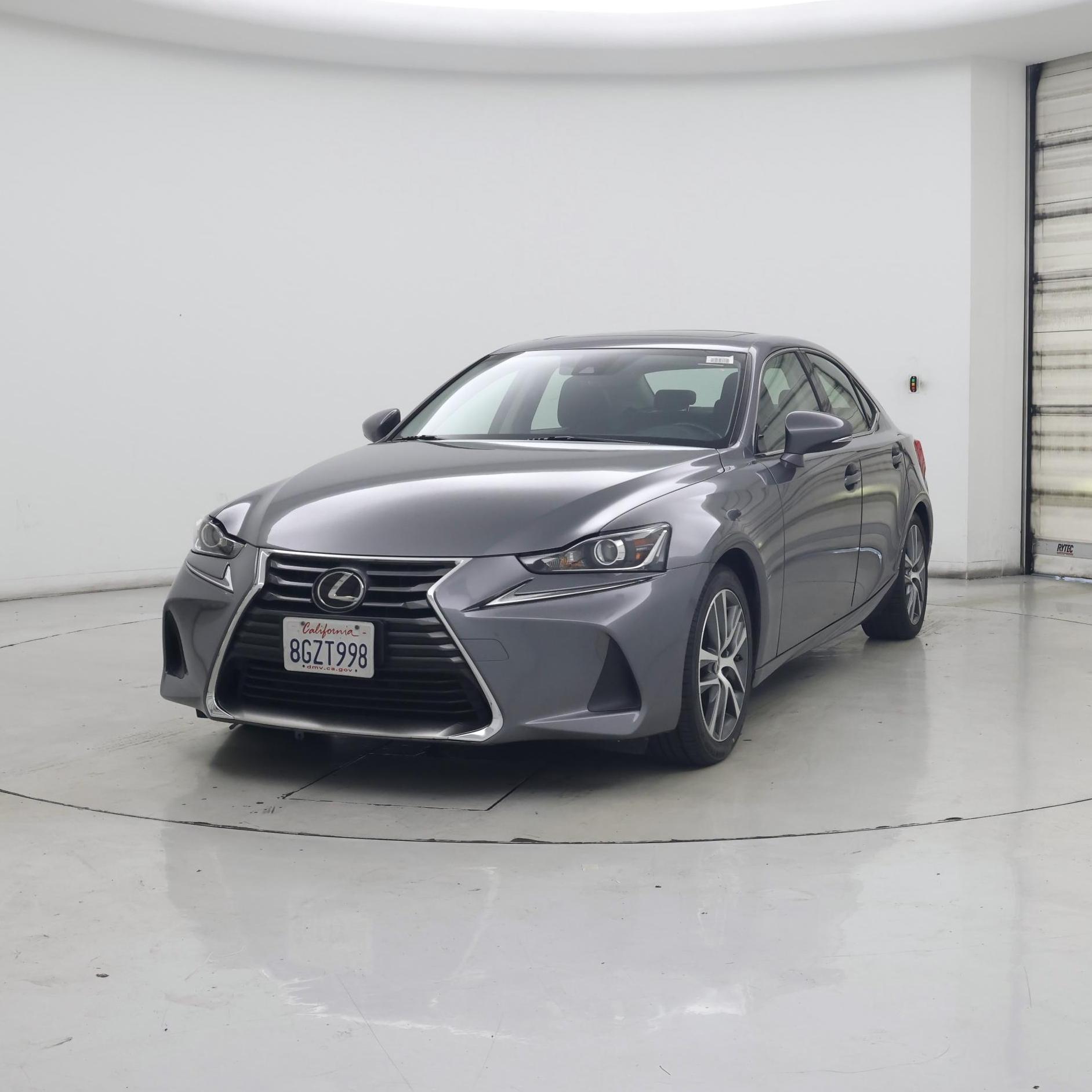 Thumbnail: 2019 Lexus IS - 4