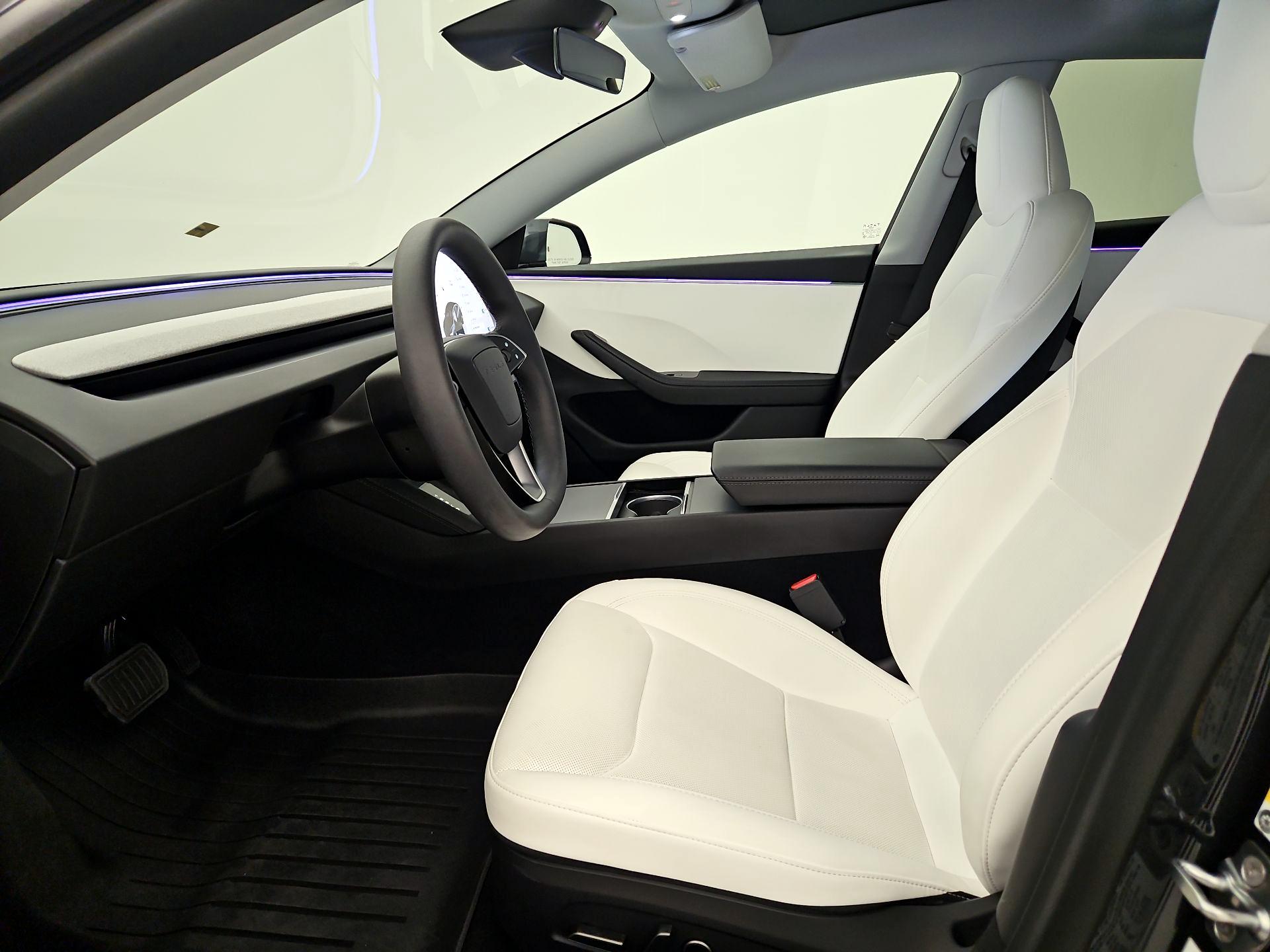 Thumbnail: 2025 Tesla Model 3 - 11