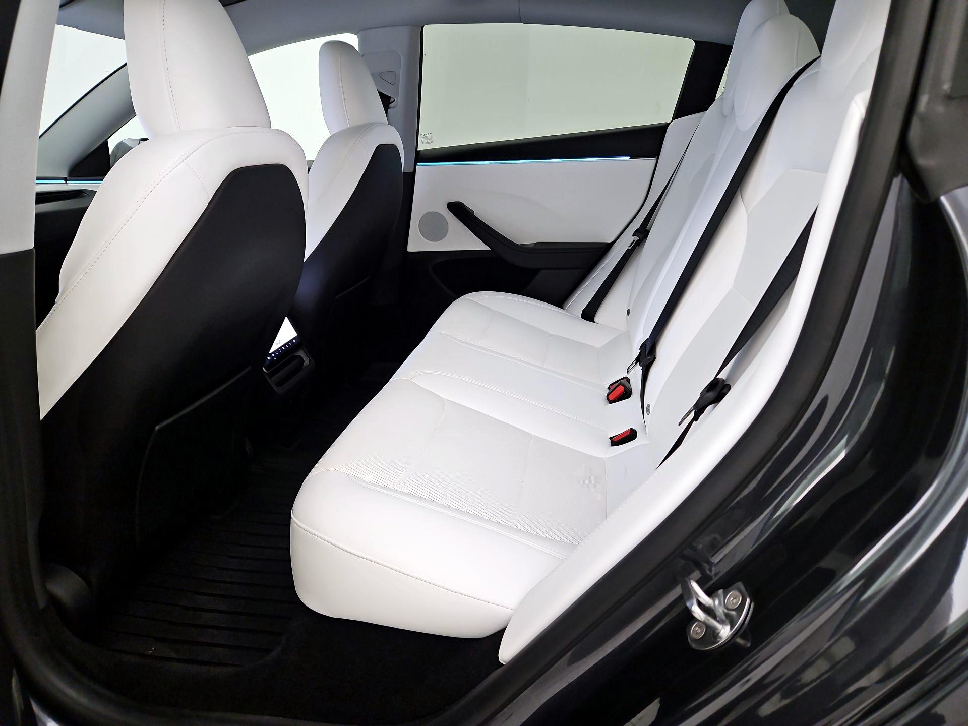 Thumbnail: 2025 Tesla Model 3 - 18