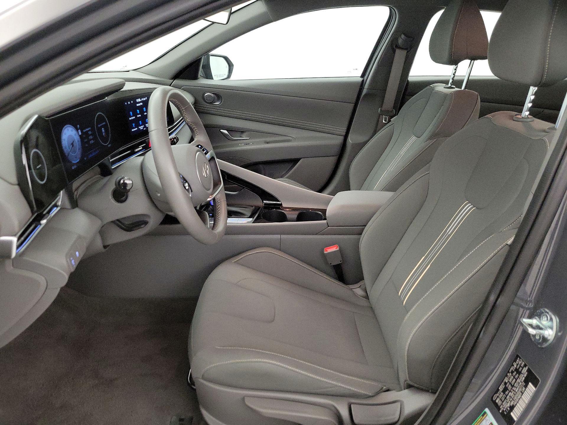 Thumbnail: 2025 Hyundai Elantra - 11