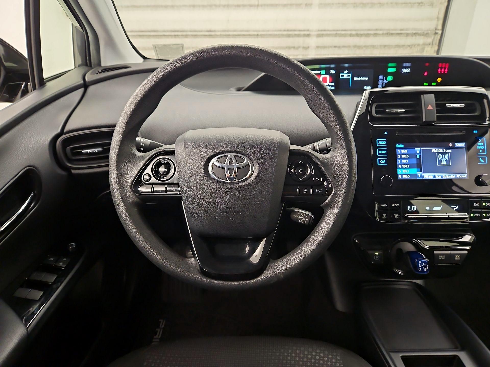Thumbnail: 2019 Toyota Prius - 10