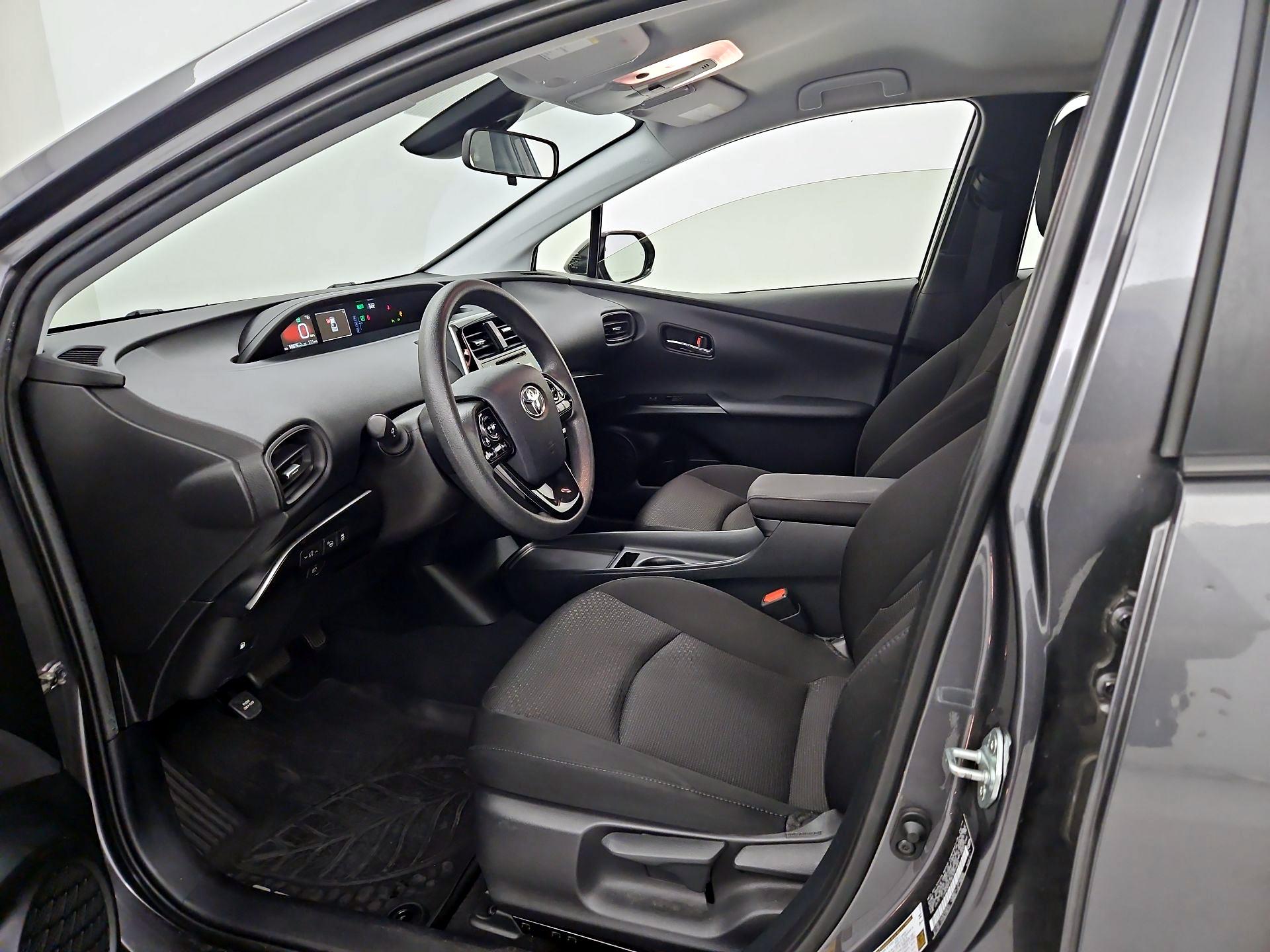 Thumbnail: 2019 Toyota Prius - 11