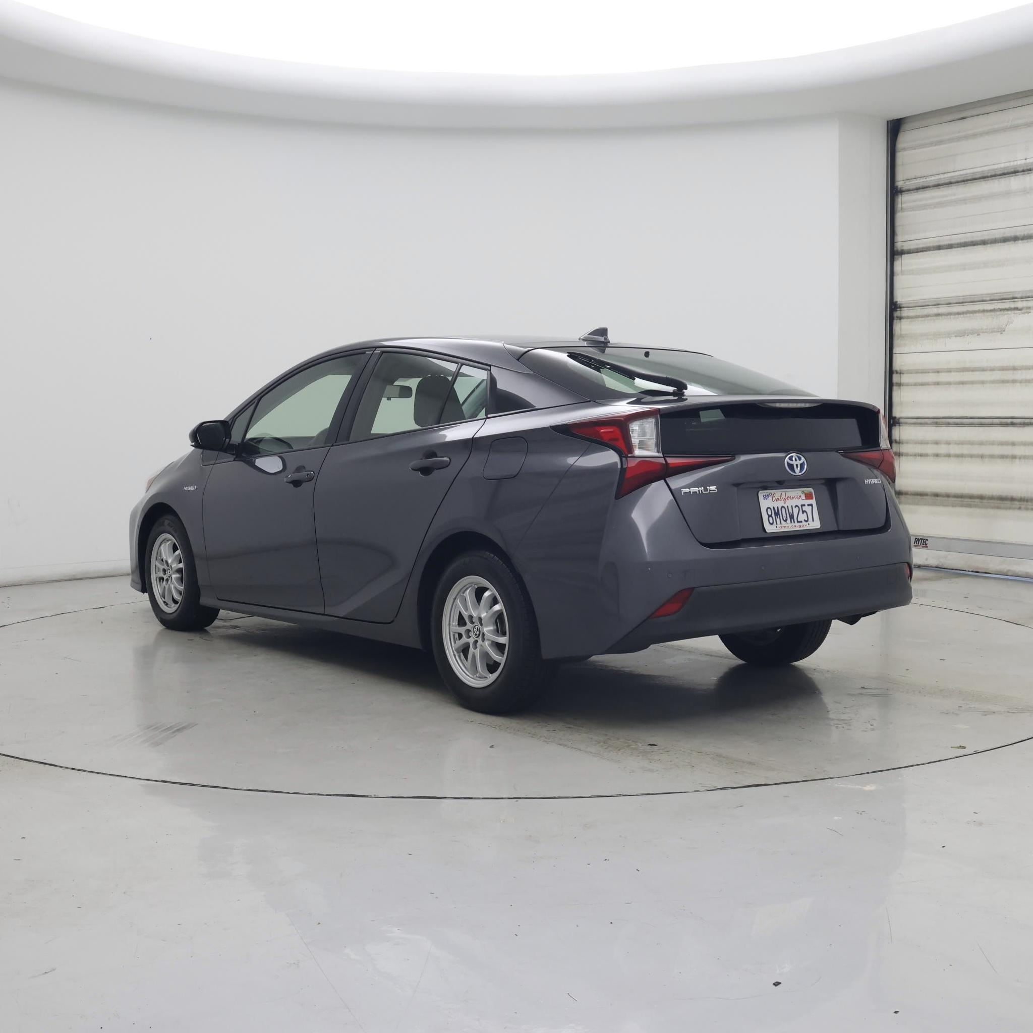 Thumbnail: 2019 Toyota Prius - 2