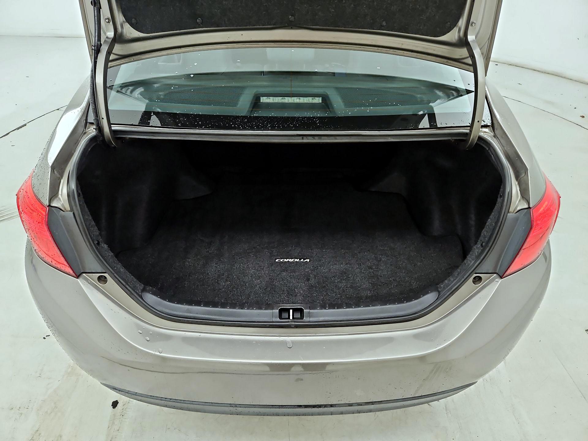 Thumbnail: 2017 Toyota Corolla - 20