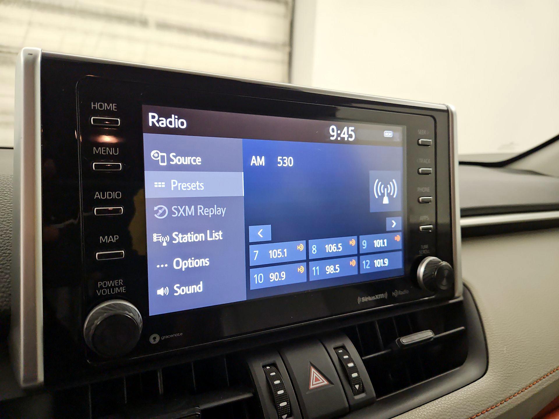 Thumbnail: 2019 Toyota RAV4 - 15