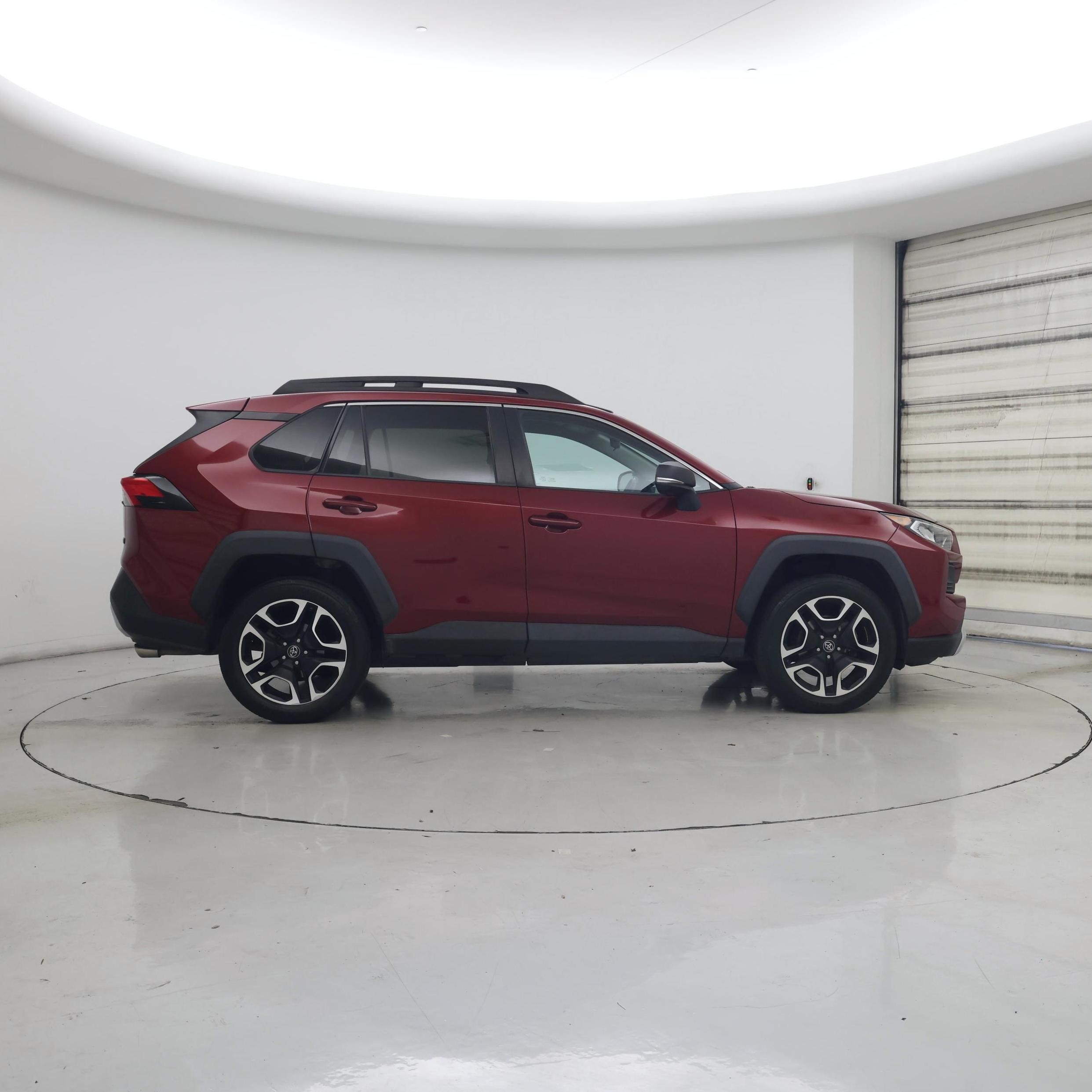Thumbnail: 2019 Toyota RAV4 - 7