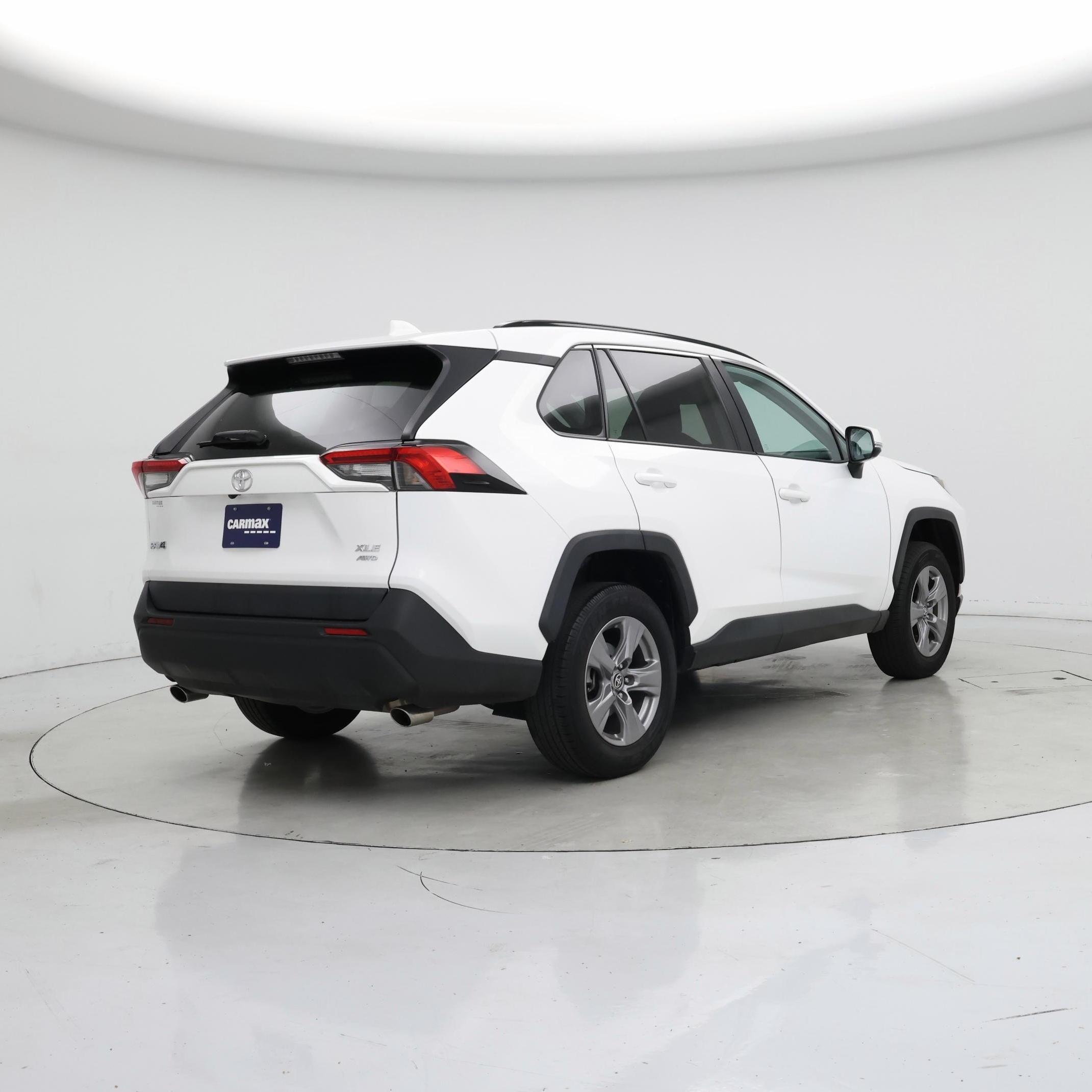 Thumbnail: 2024 Toyota RAV4 - 8