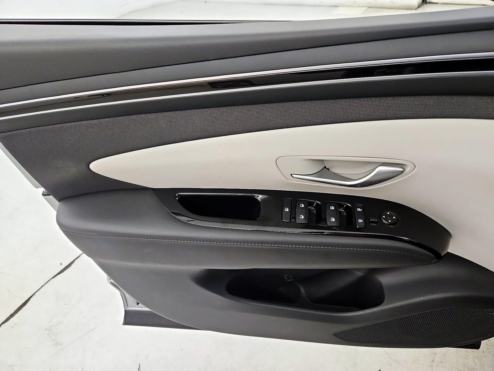 Thumbnail: 2023 Hyundai Tucson - 12