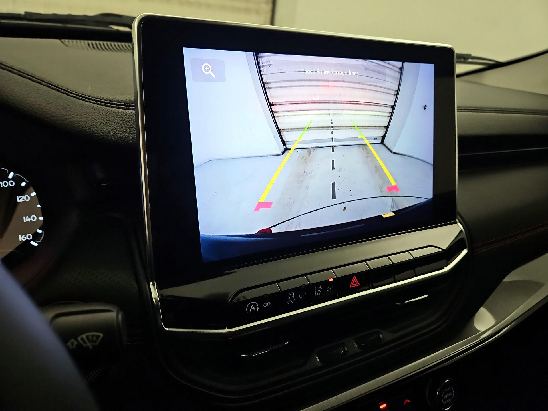 Thumbnail: 2022 Jeep Compass - 14