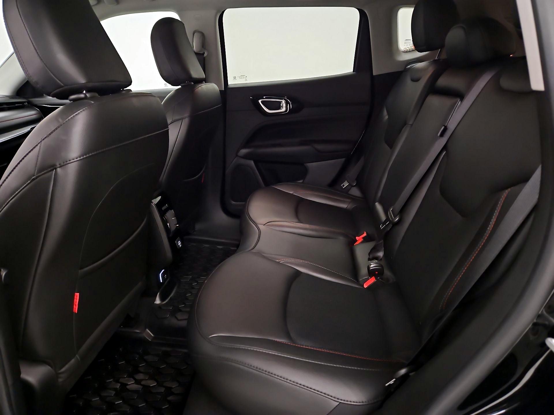 Thumbnail: 2022 Jeep Compass - 19