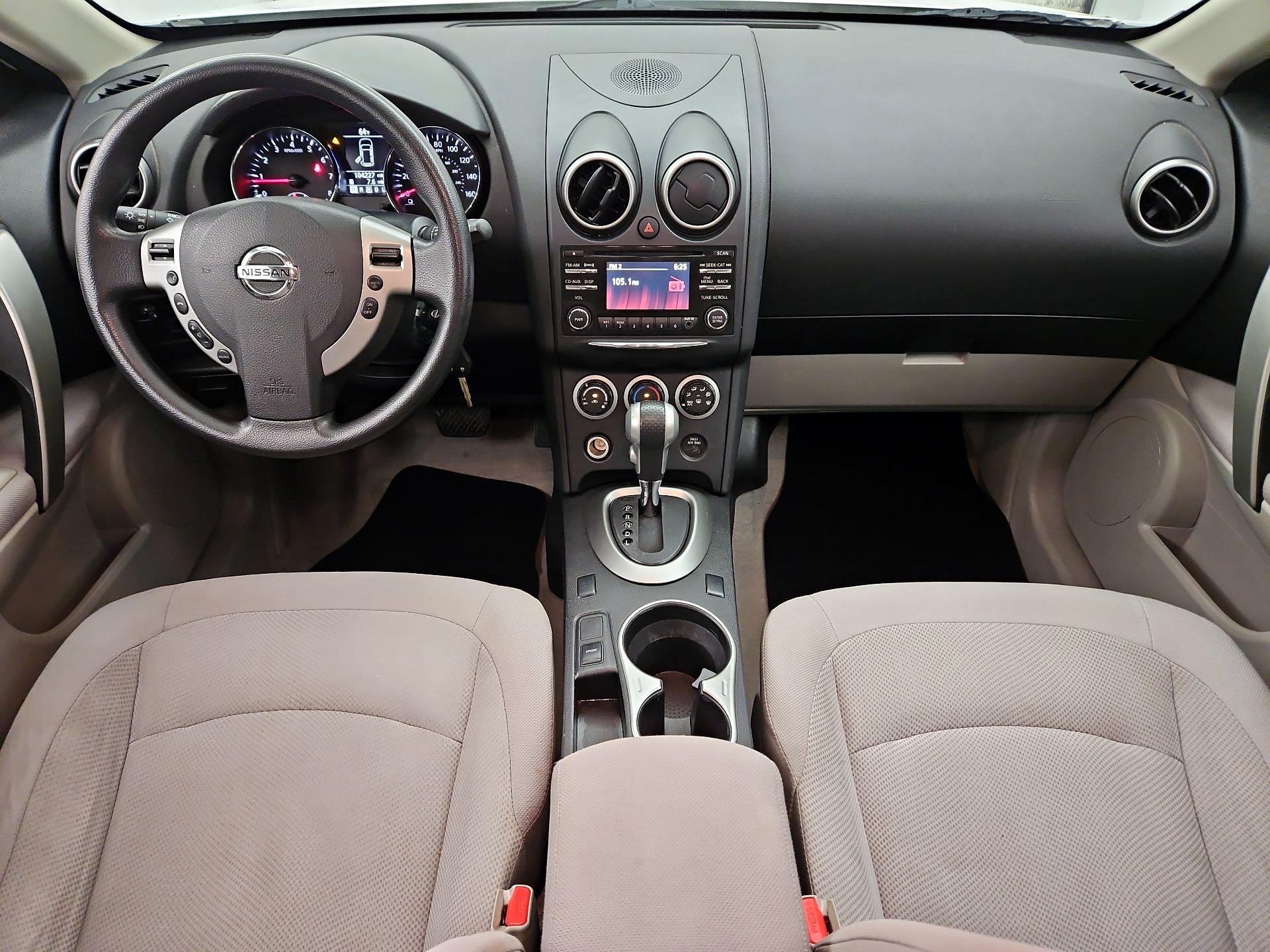 Thumbnail: 2015 Nissan Rogue - 9