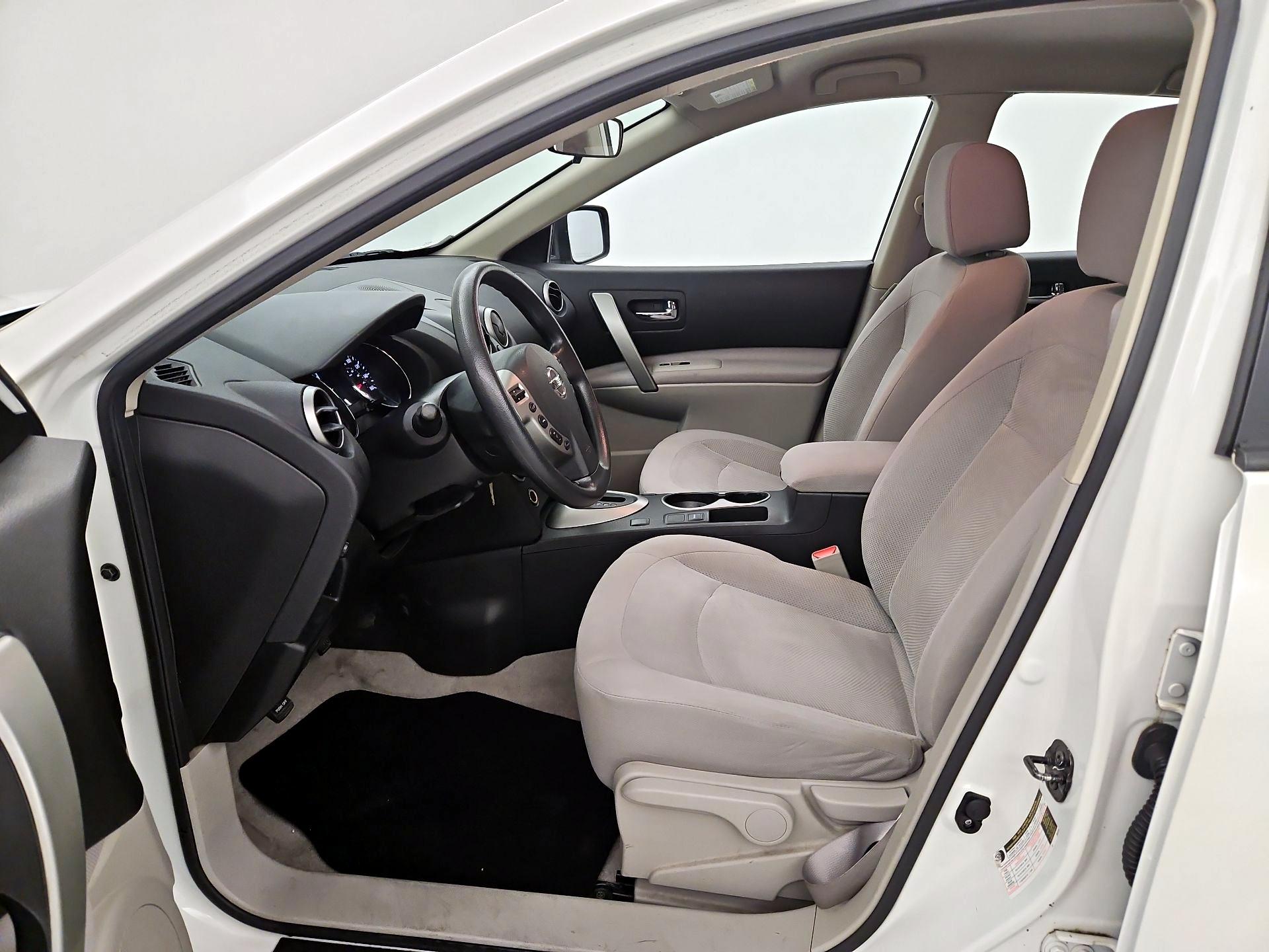 Thumbnail: 2015 Nissan Rogue - 11