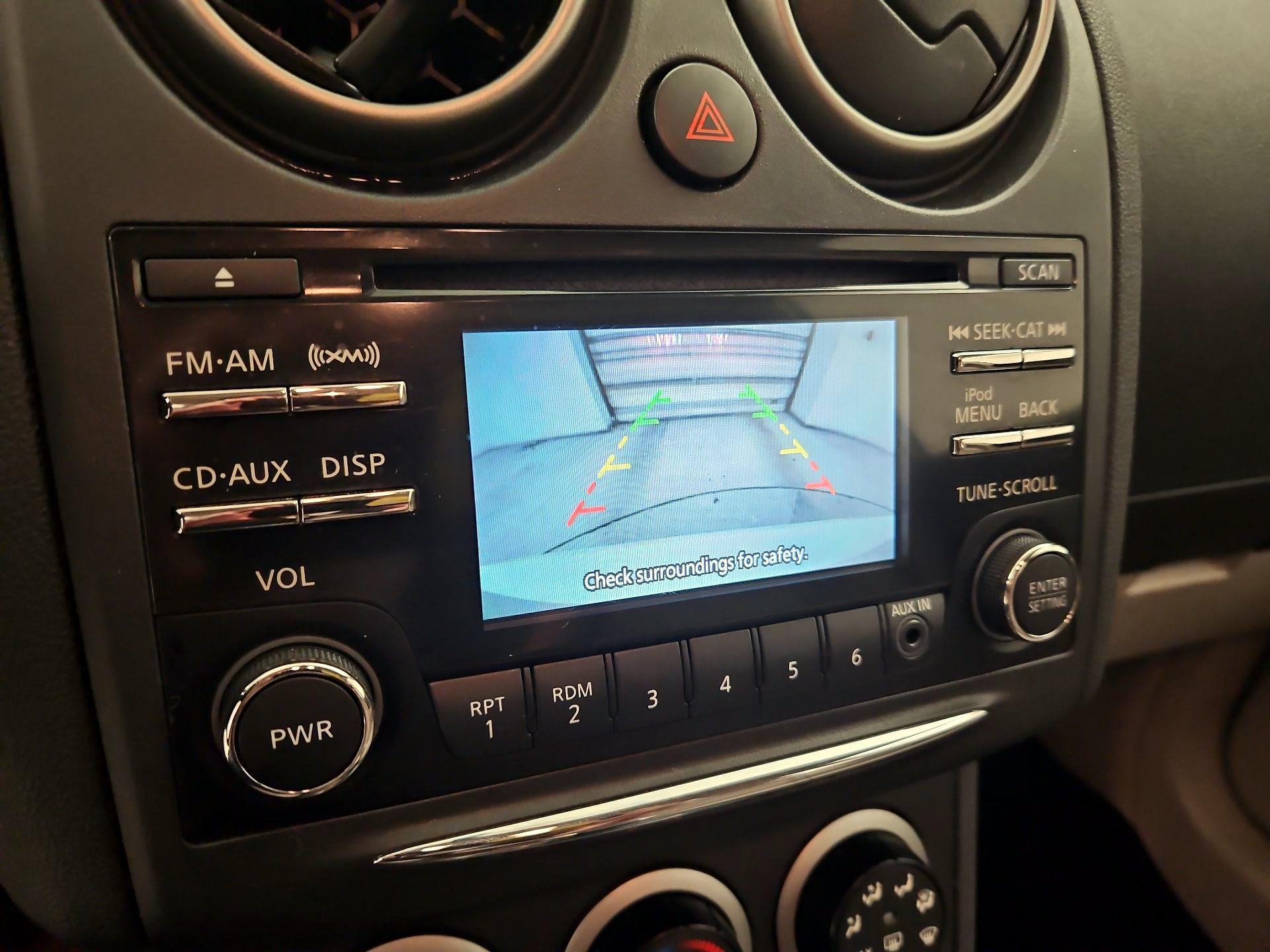 Thumbnail: 2015 Nissan Rogue - 14