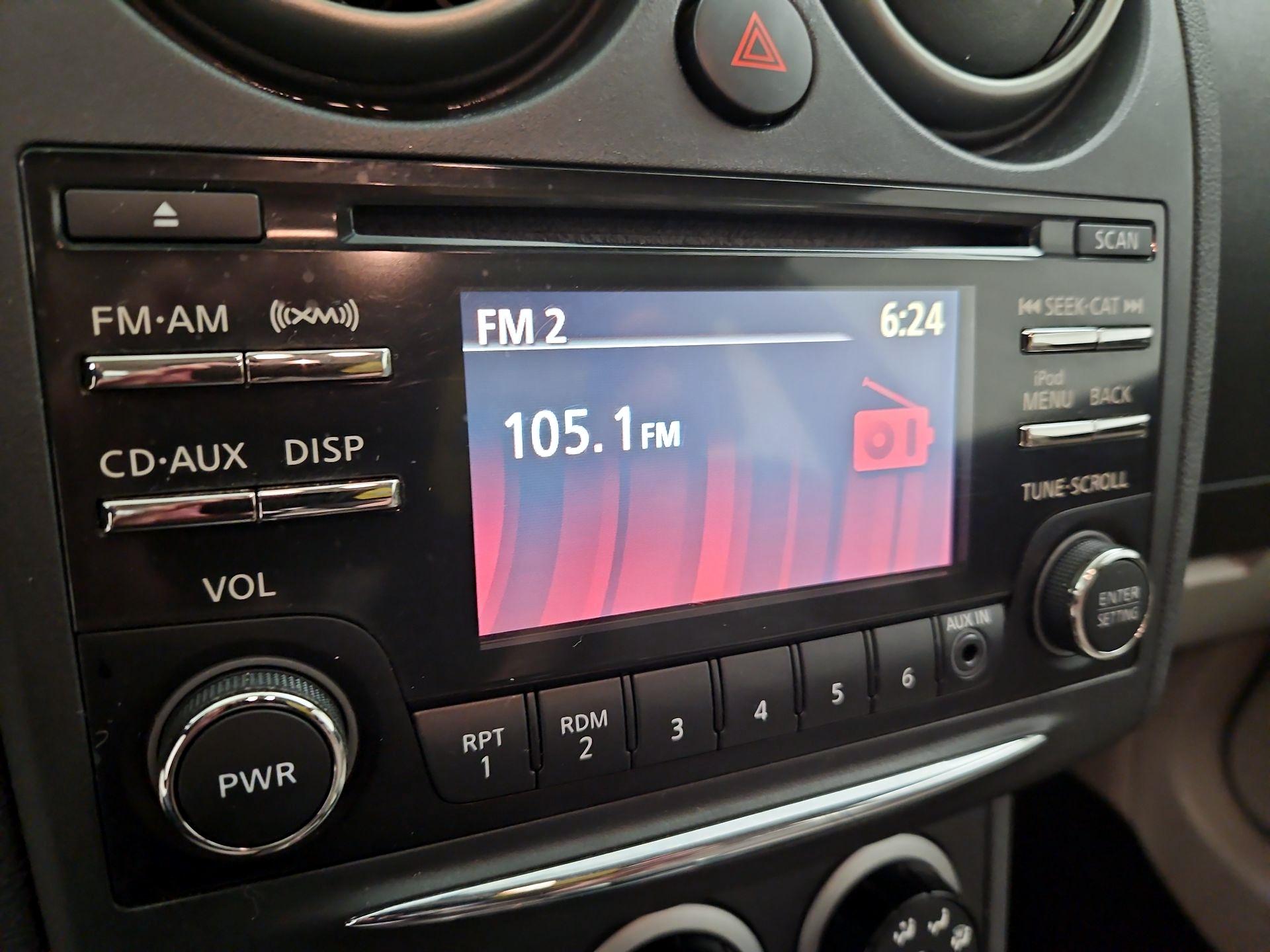 Thumbnail: 2015 Nissan Rogue - 15