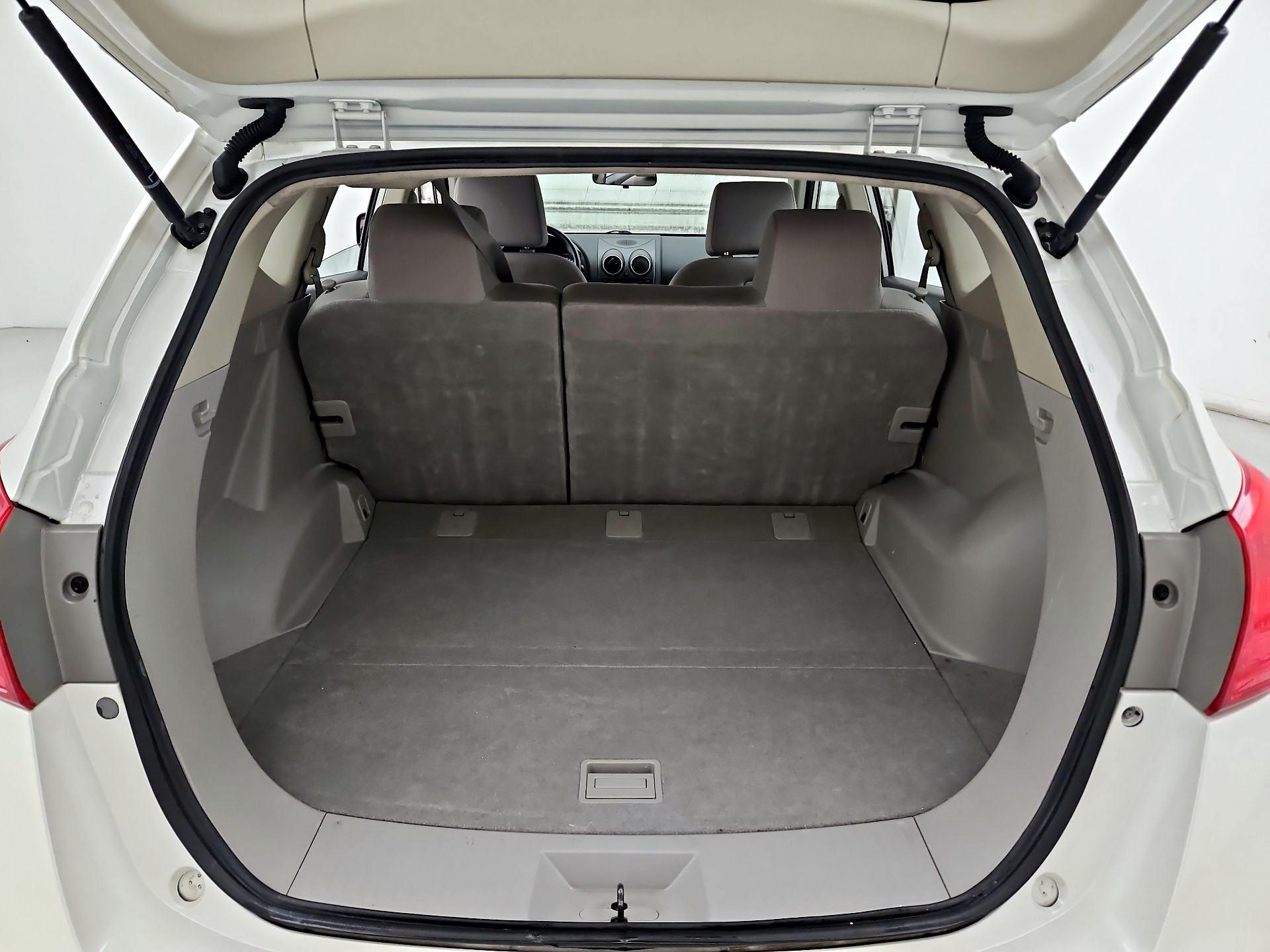 Thumbnail: 2015 Nissan Rogue - 20