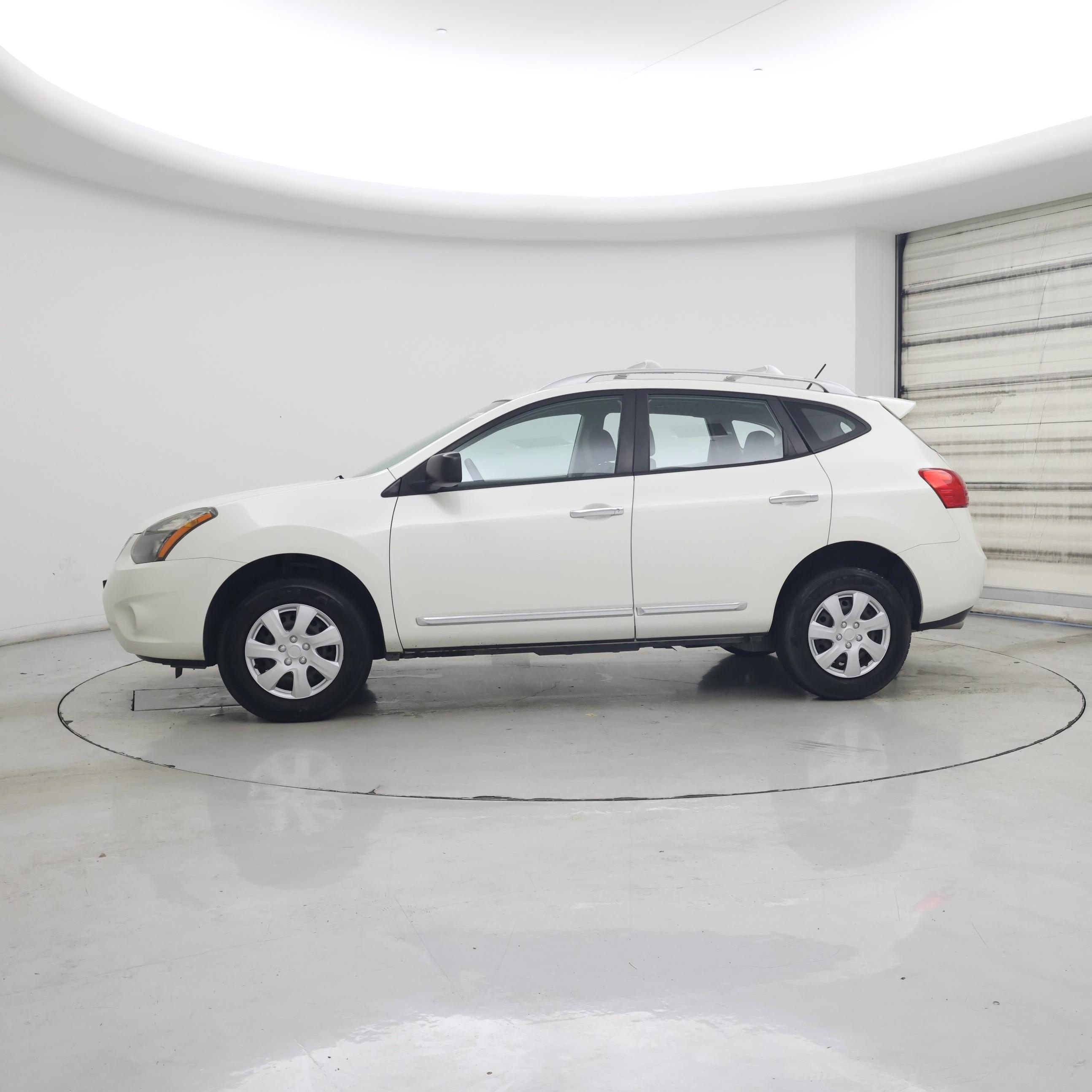 Thumbnail: 2015 Nissan Rogue - 3