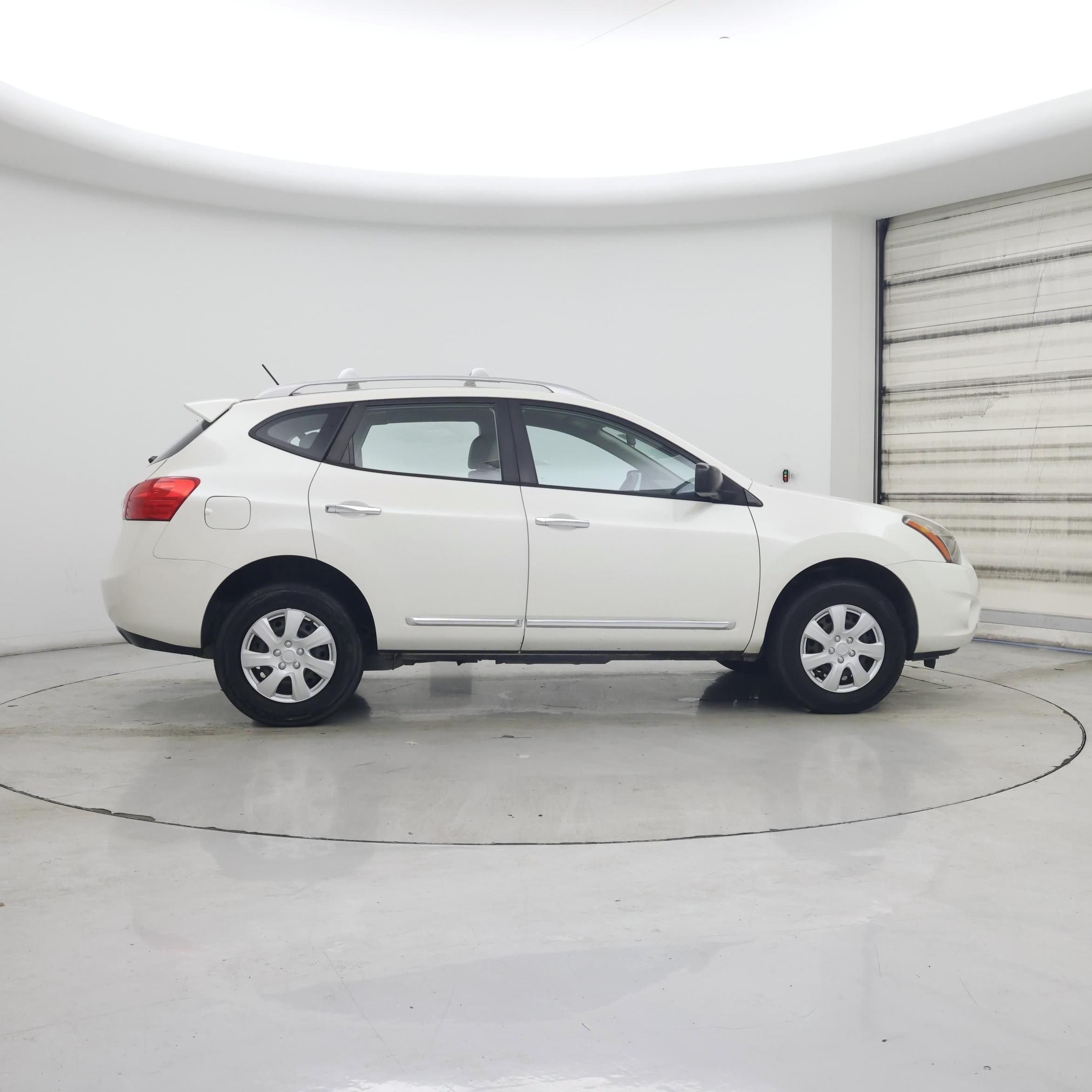 Thumbnail: 2015 Nissan Rogue - 7