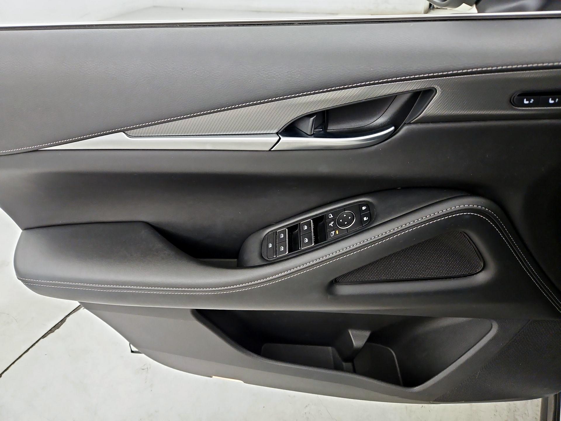 Thumbnail: 2023 INFINITI QX60 - 12
