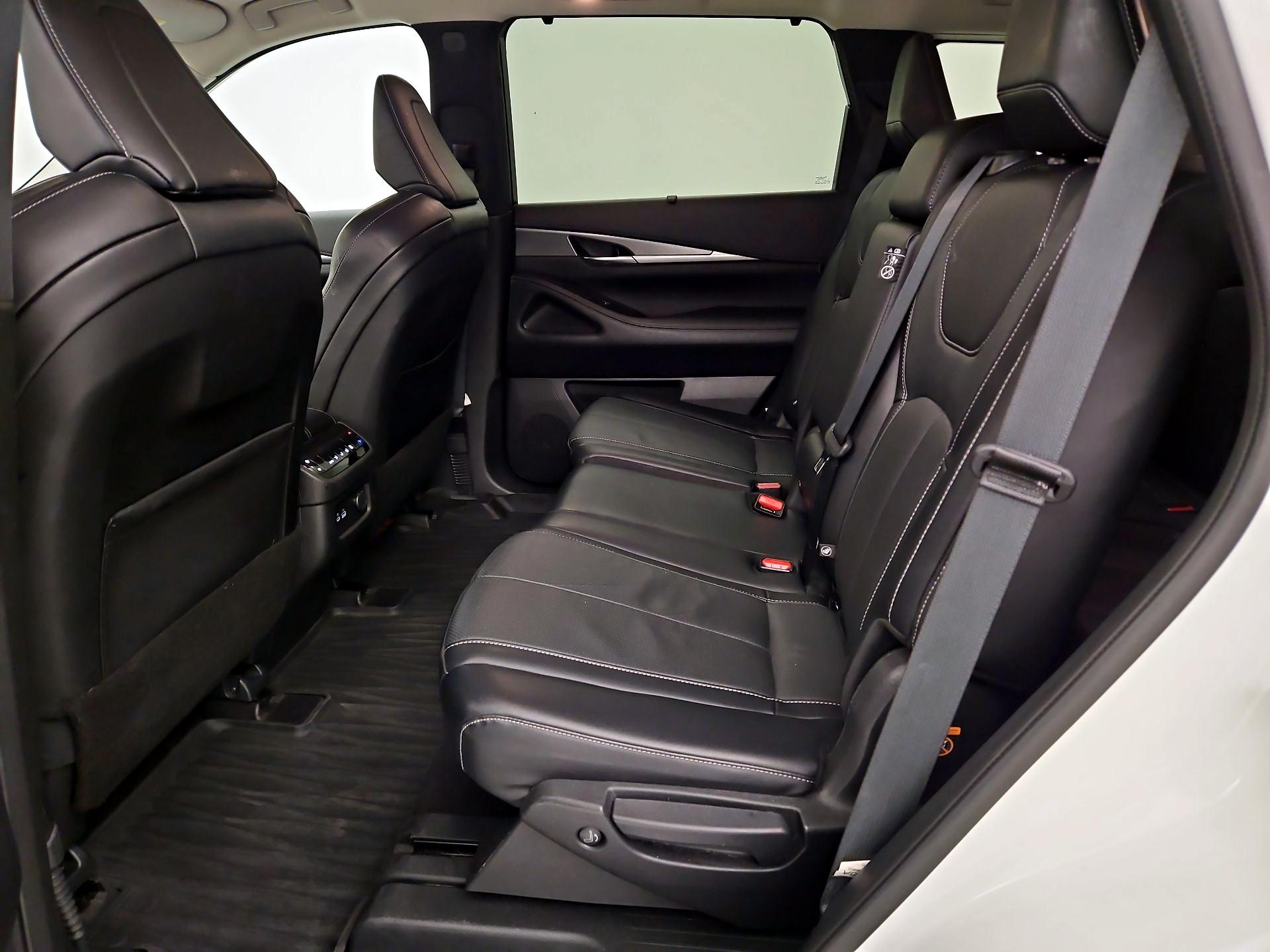 Thumbnail: 2023 INFINITI QX60 - 19