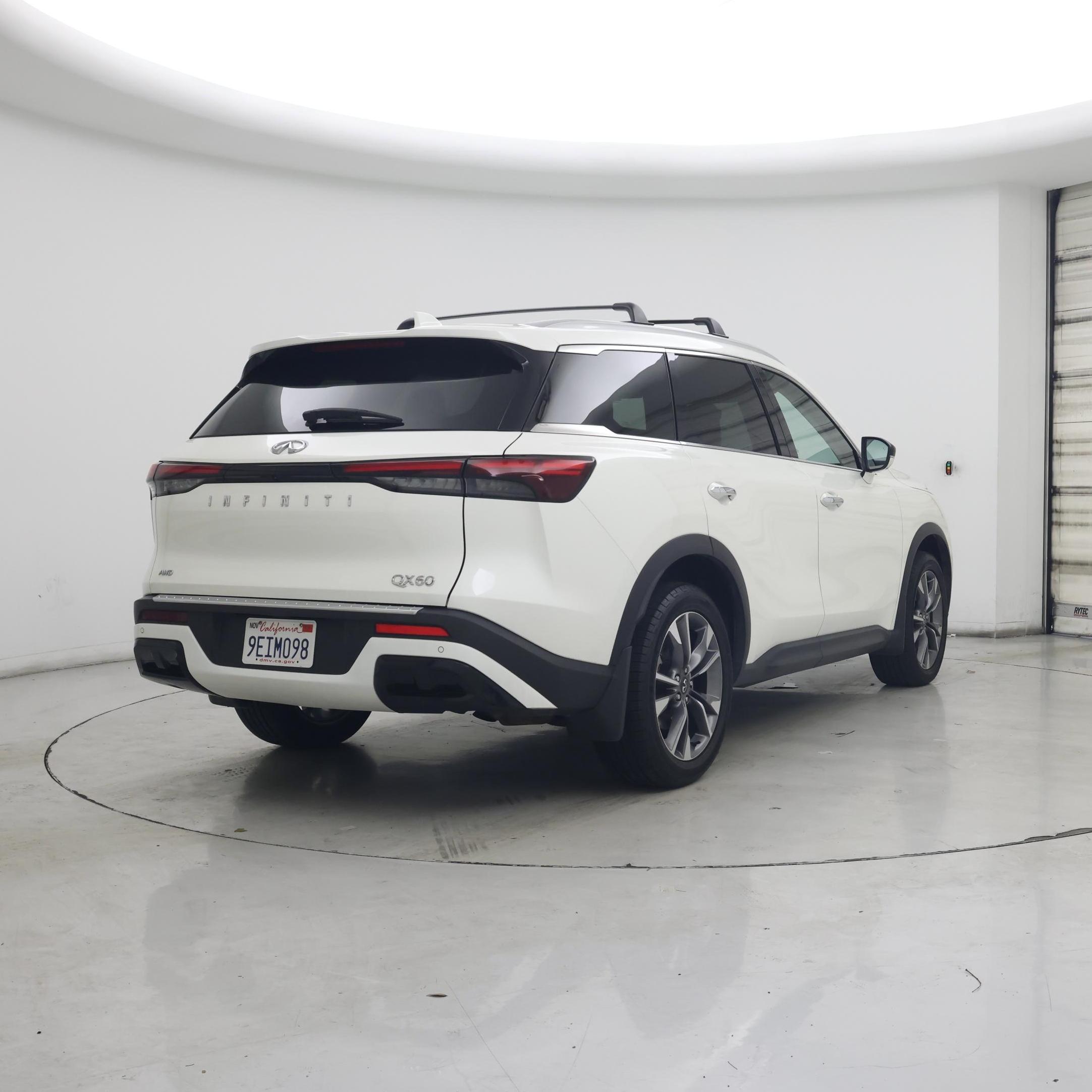 Thumbnail: 2023 INFINITI QX60 - 8