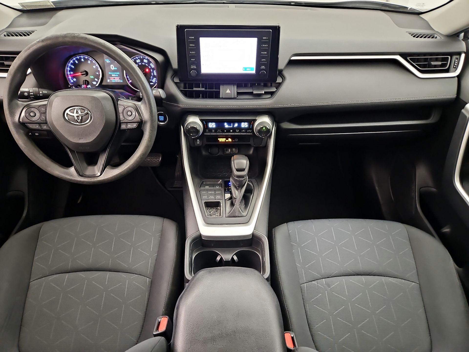 Thumbnail: 2019 Toyota RAV4 - 9
