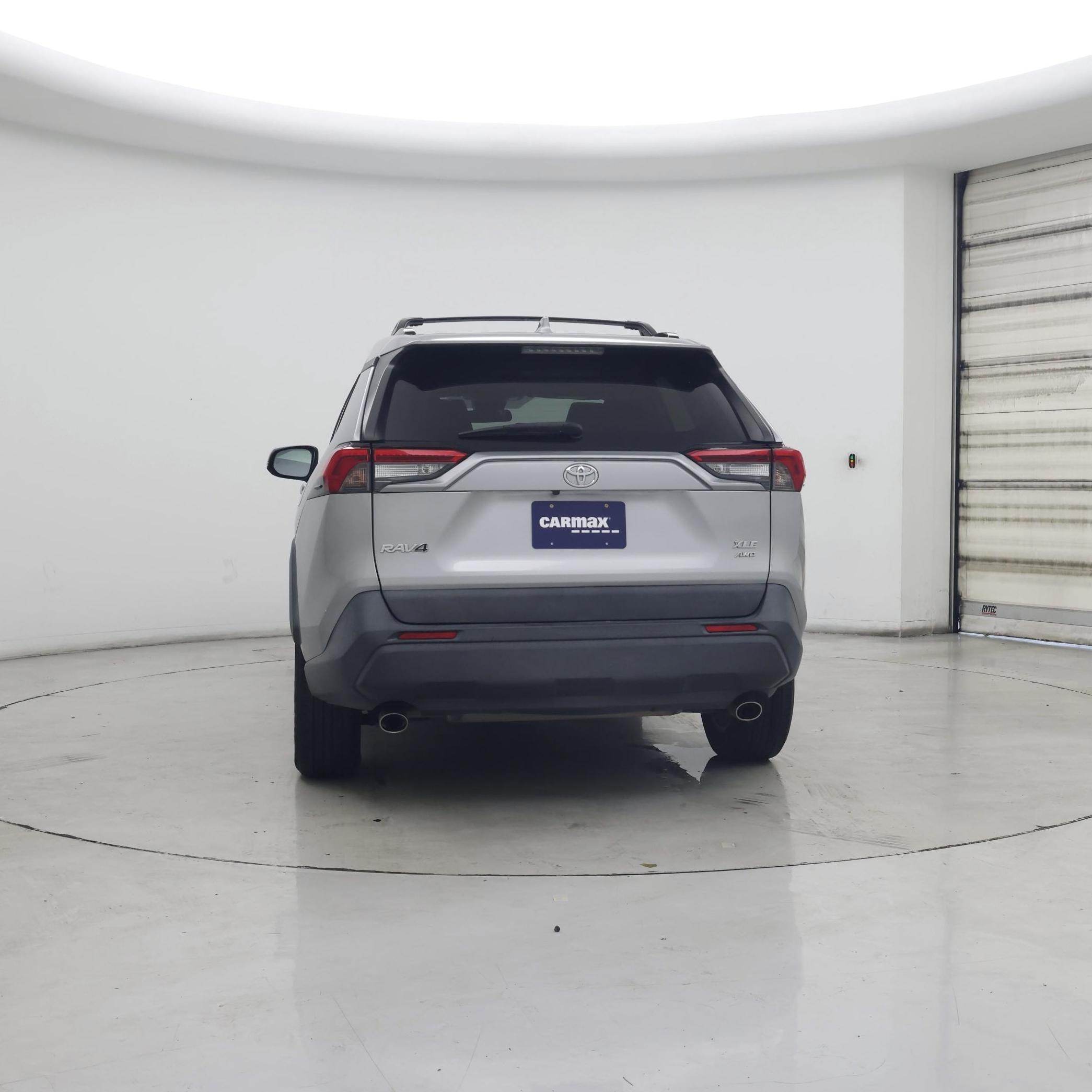 Thumbnail: 2019 Toyota RAV4 - 6