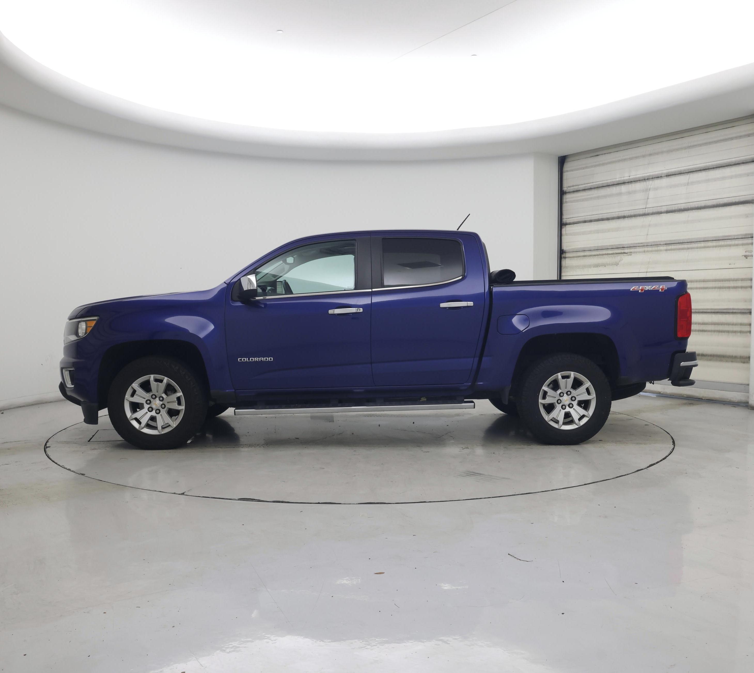 Thumbnail: 2016 Chevrolet Colorado - 3