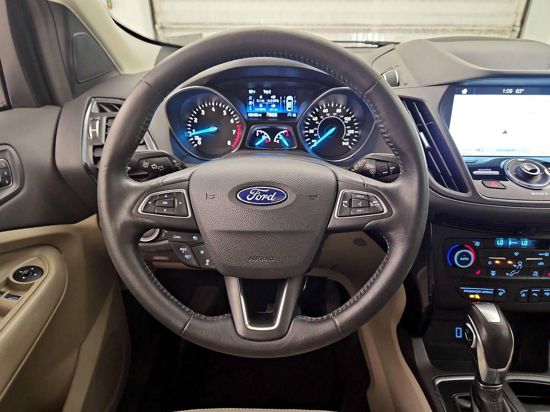 Thumbnail: 2019 Ford Escape - 10