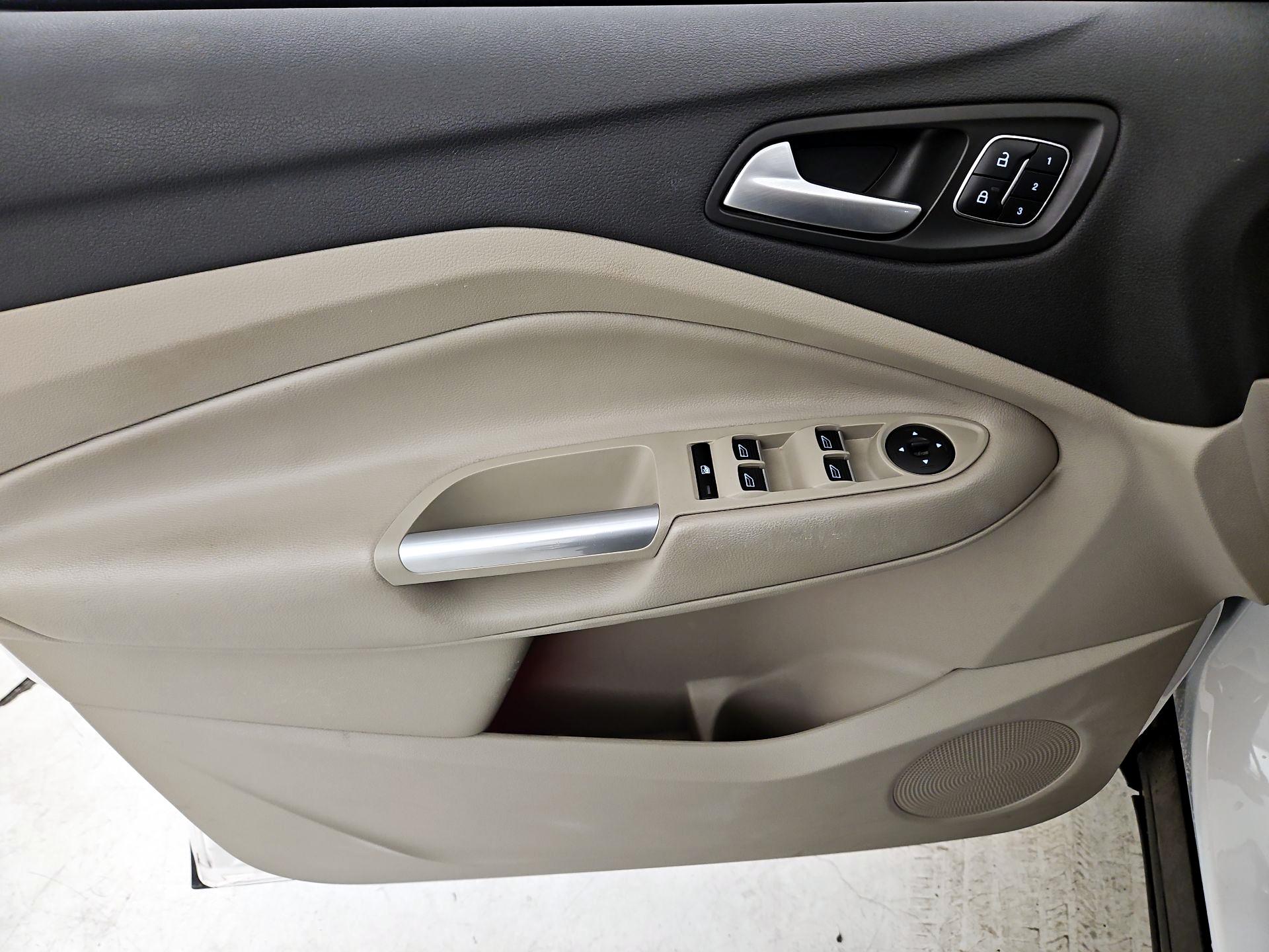 Thumbnail: 2019 Ford Escape - 12