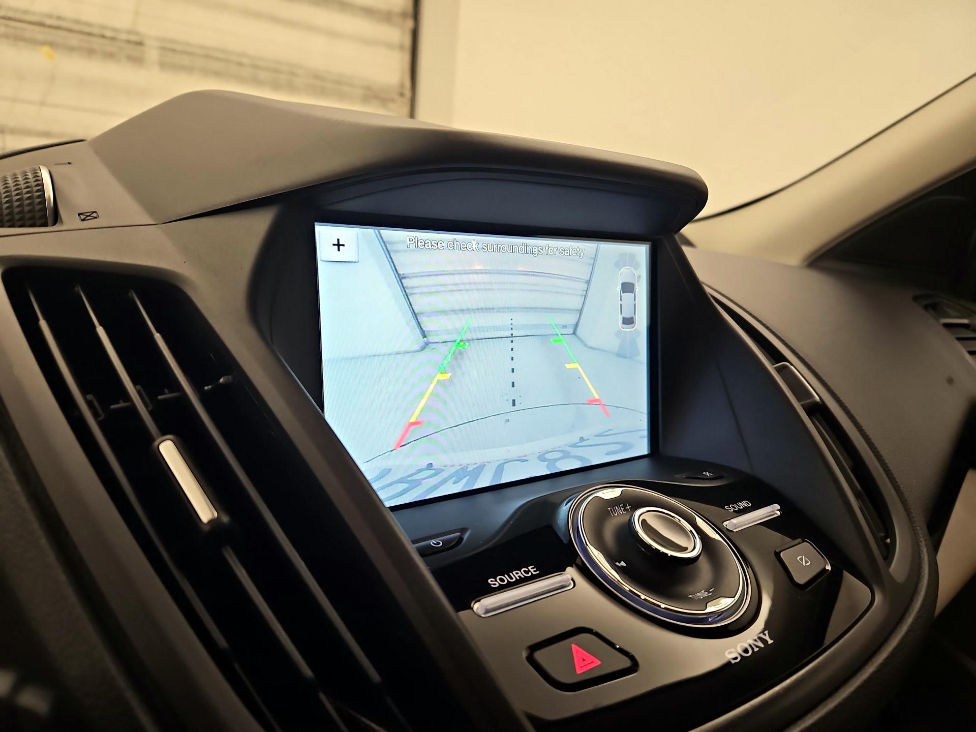 Thumbnail: 2019 Ford Escape - 15