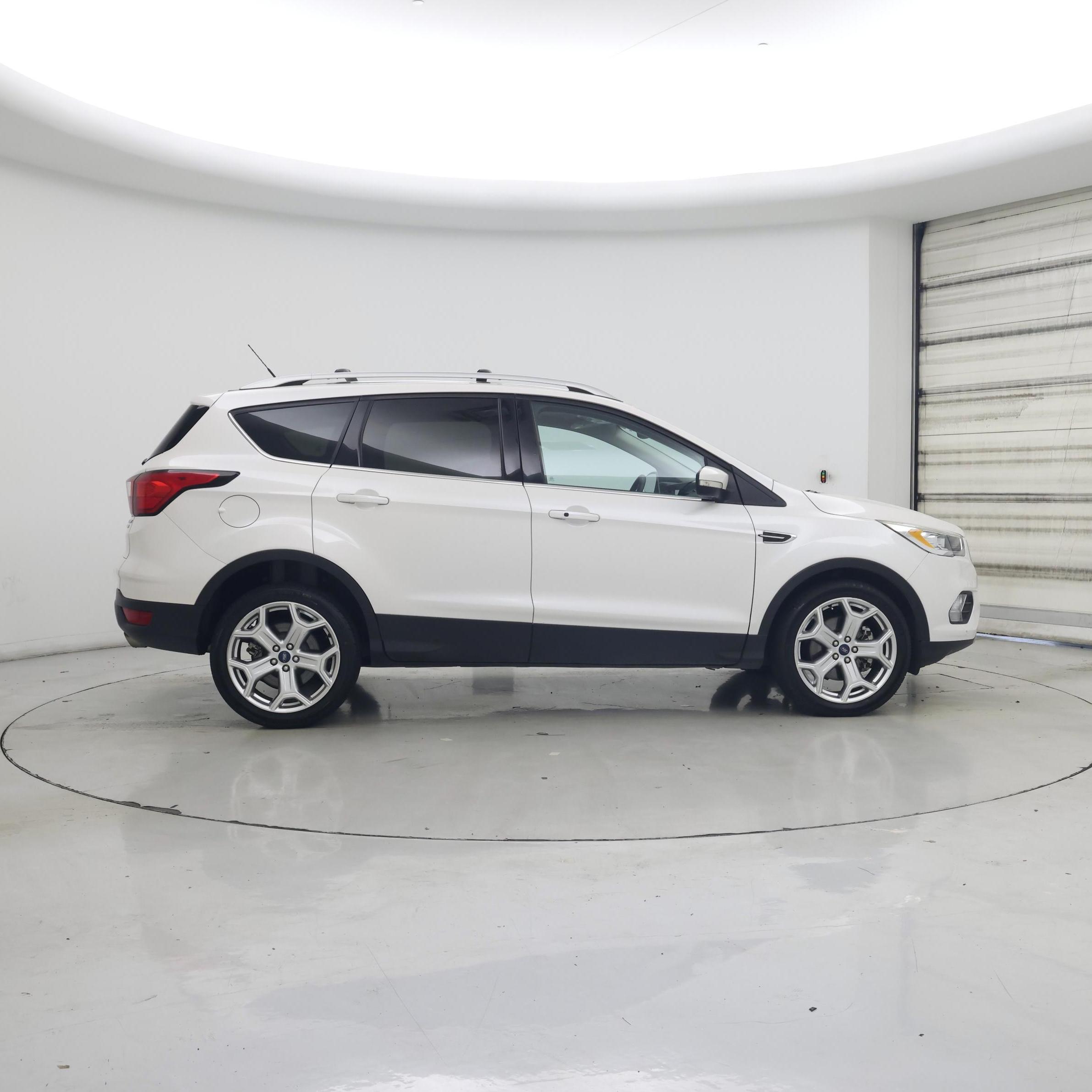 Thumbnail: 2019 Ford Escape - 7