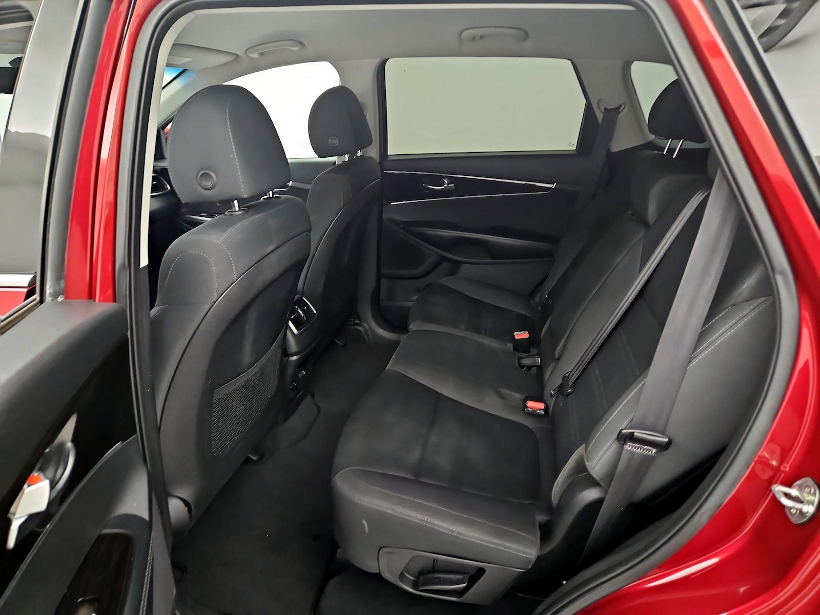 2020 Kia Sorento LX - Photo 20