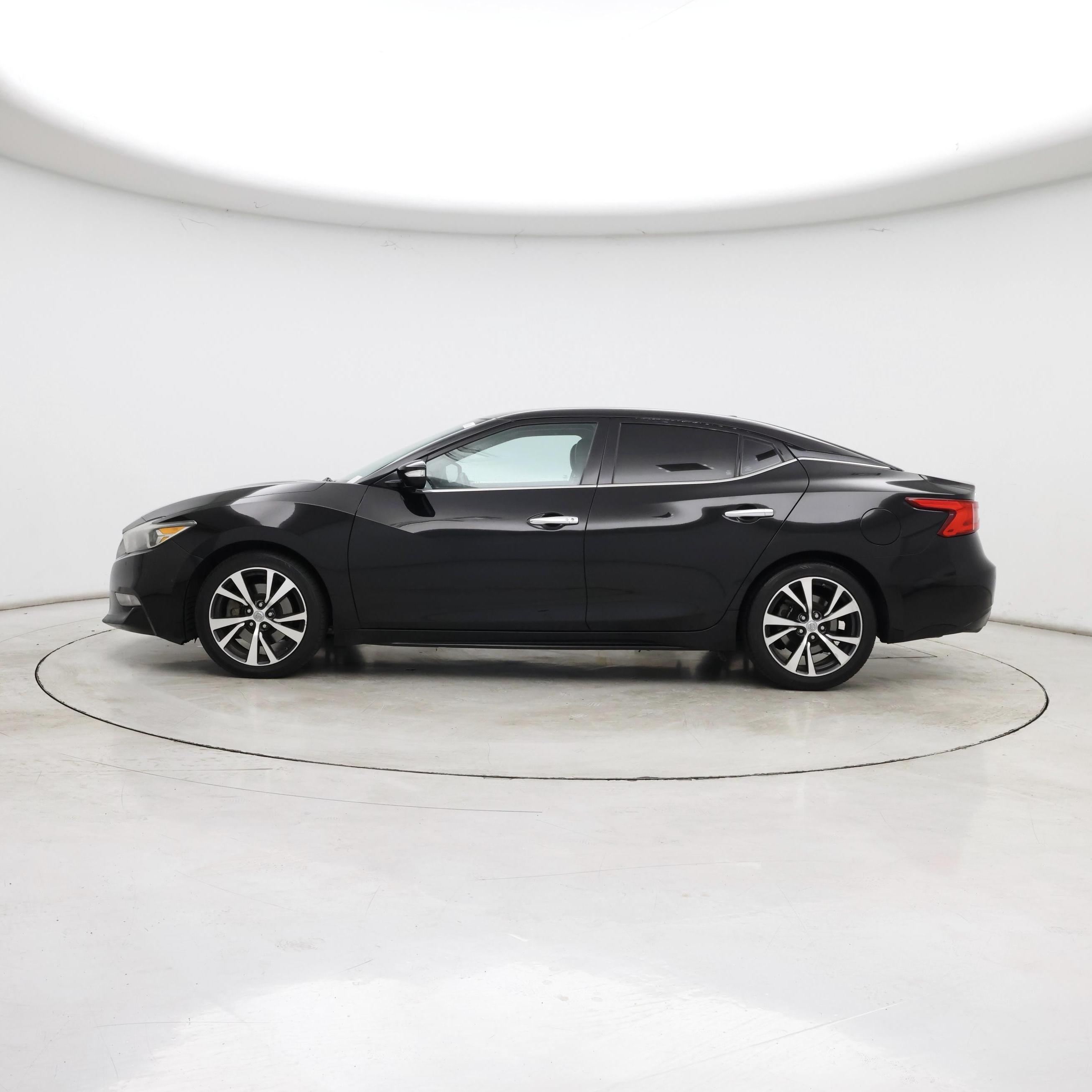 Thumbnail: 2017 Nissan Maxima - 3
