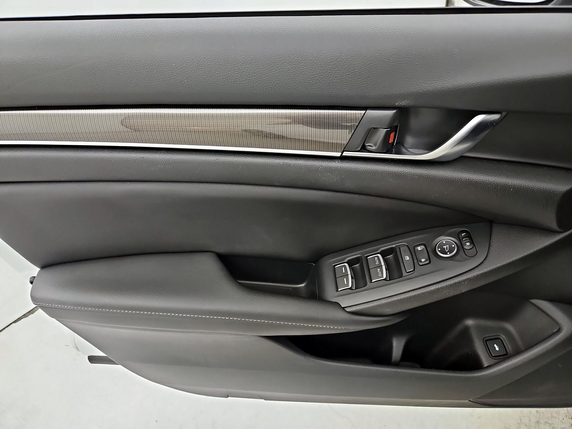 Thumbnail: 2019 Honda Accord - 12