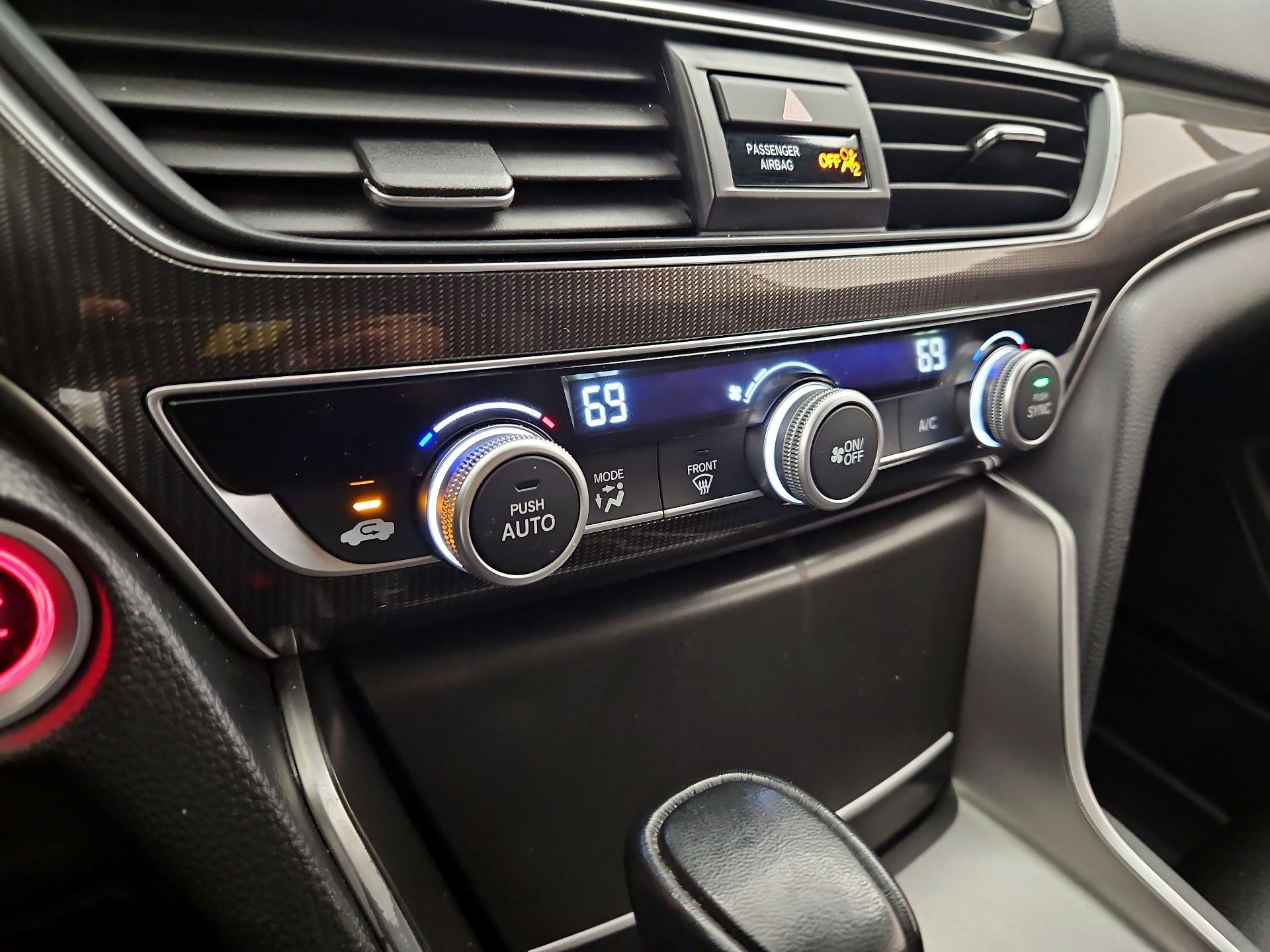 Thumbnail: 2019 Honda Accord - 16
