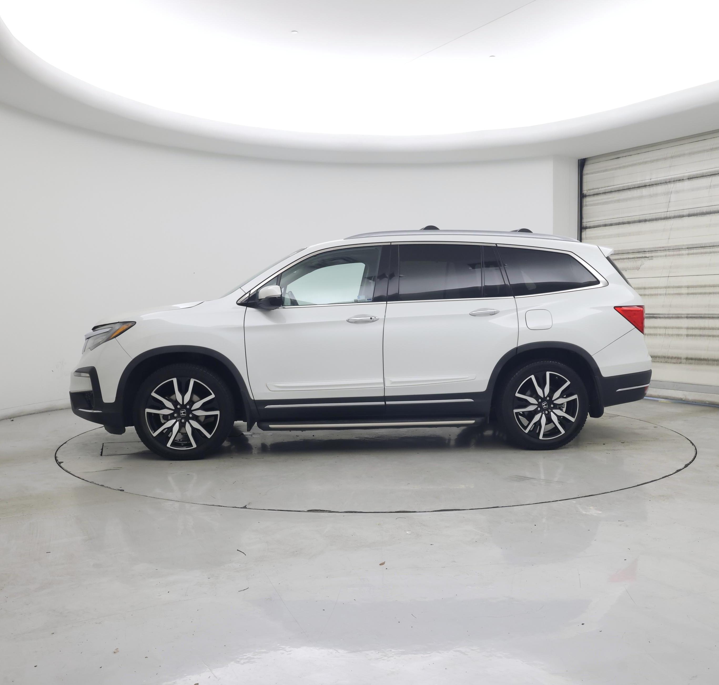 Thumbnail: 2020 Honda Pilot - 3