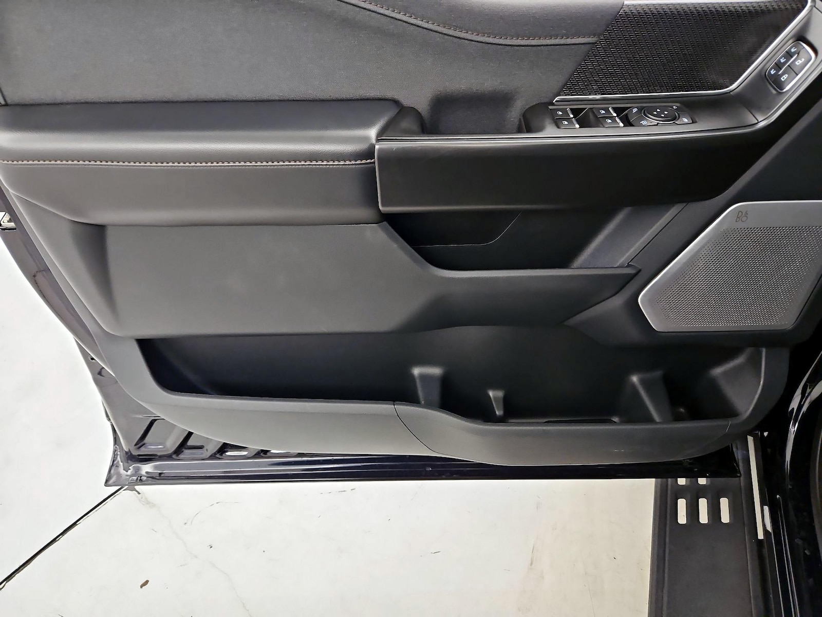 2021 Ford F-150 Raptor - Photo 13