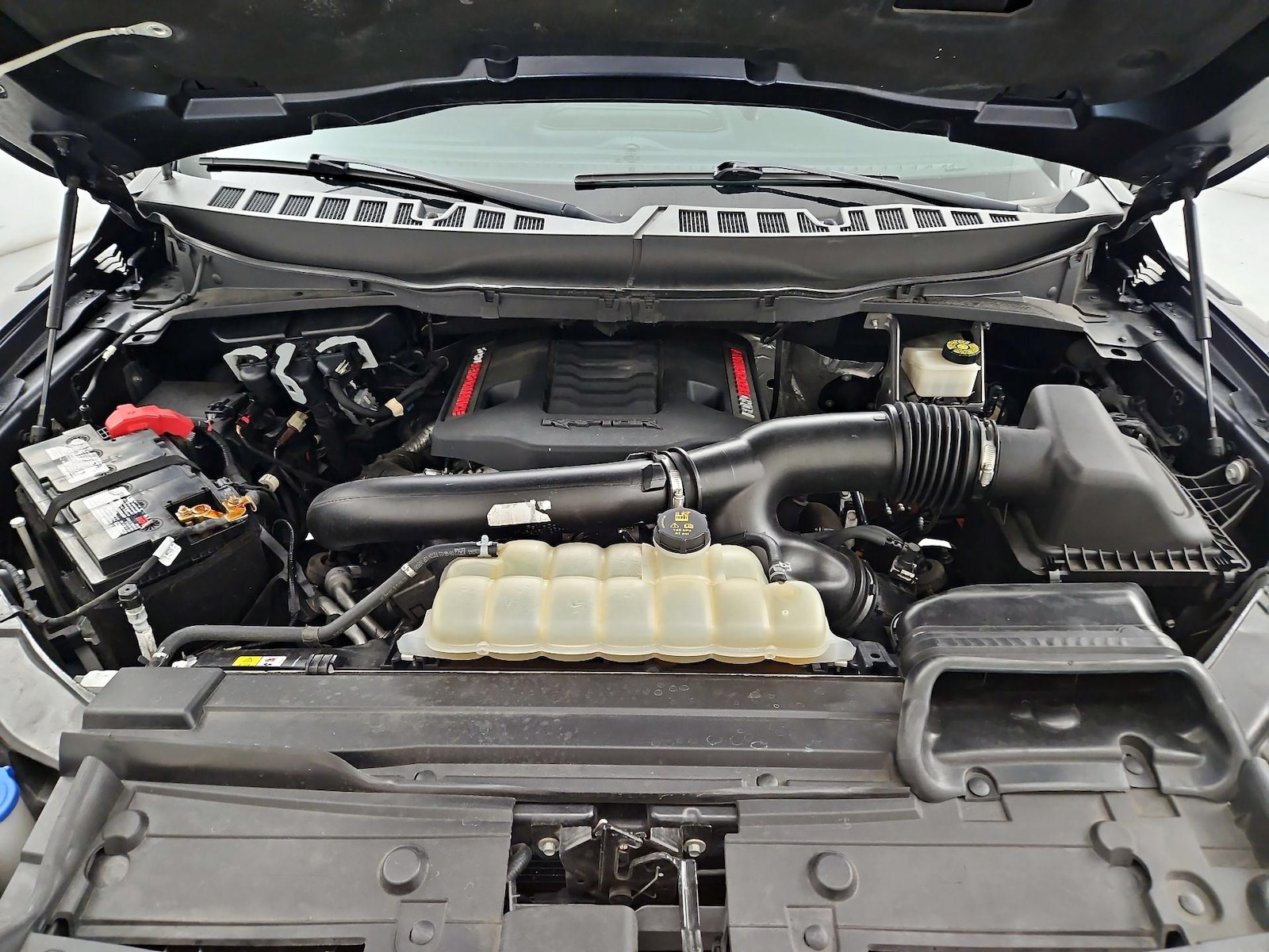 2021 Ford F-150 Raptor - Photo 24