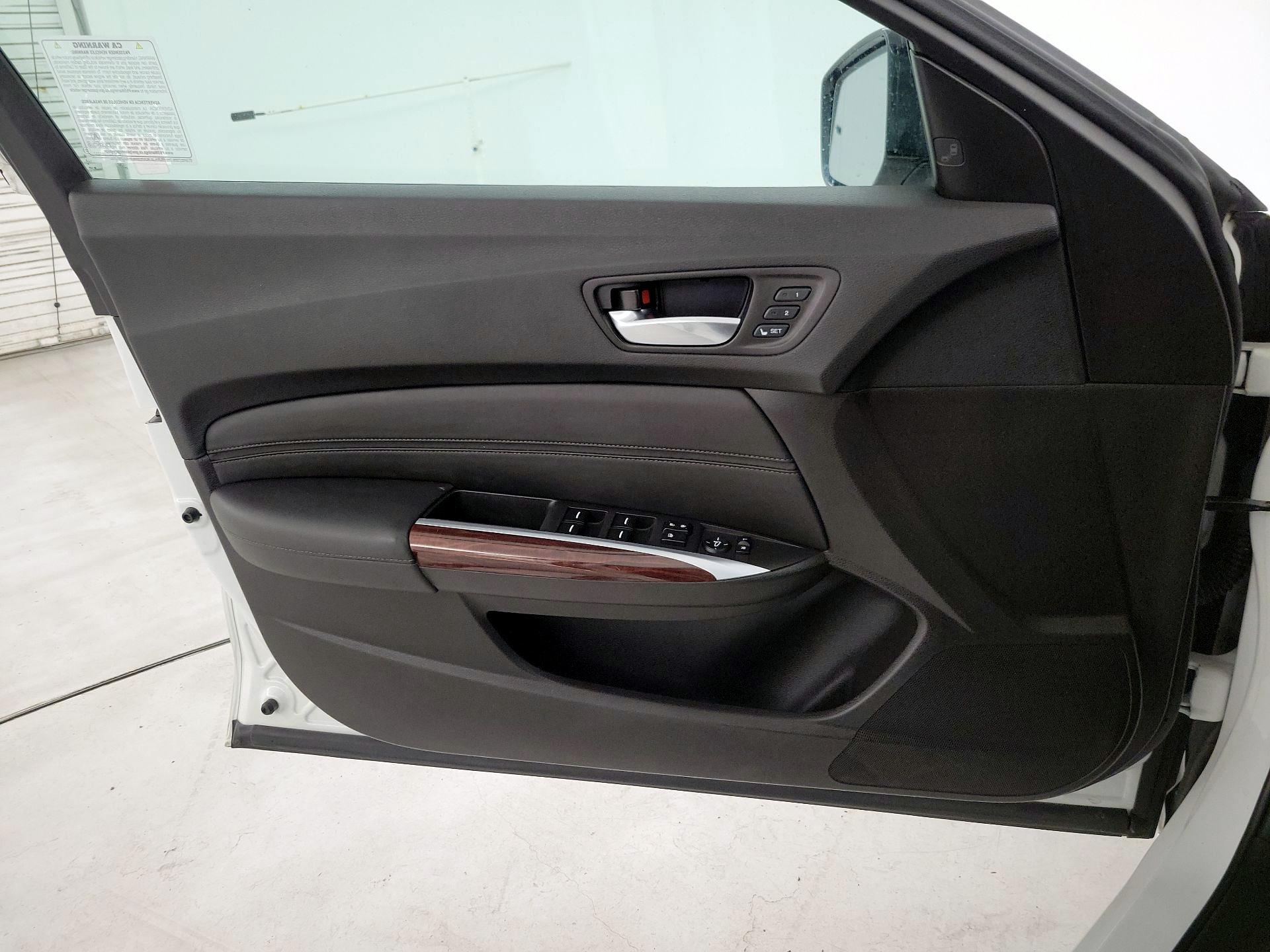 Thumbnail: 2015 Acura TLX - 12