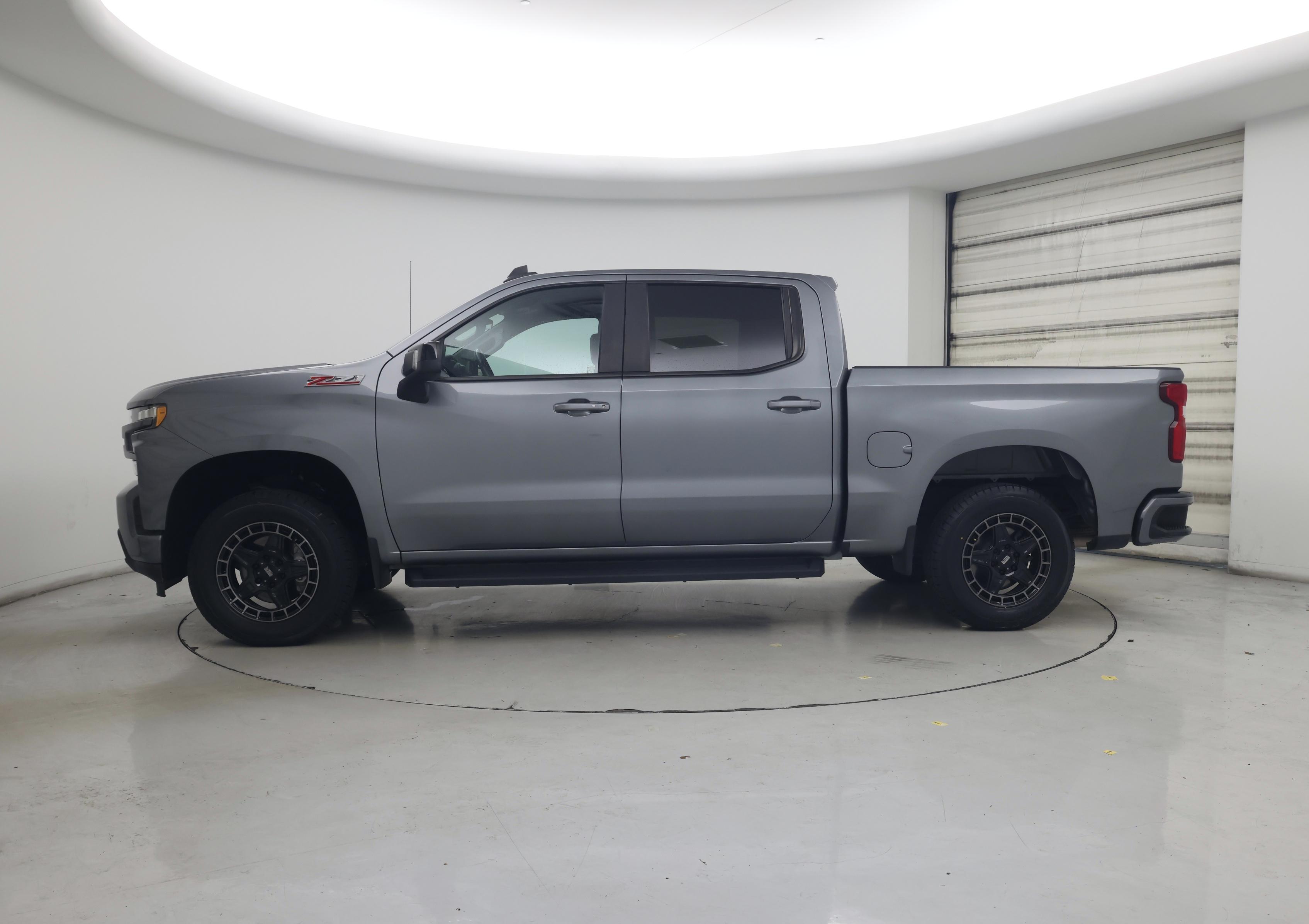 Thumbnail: 2020 Chevrolet Silverado 1500 - 3