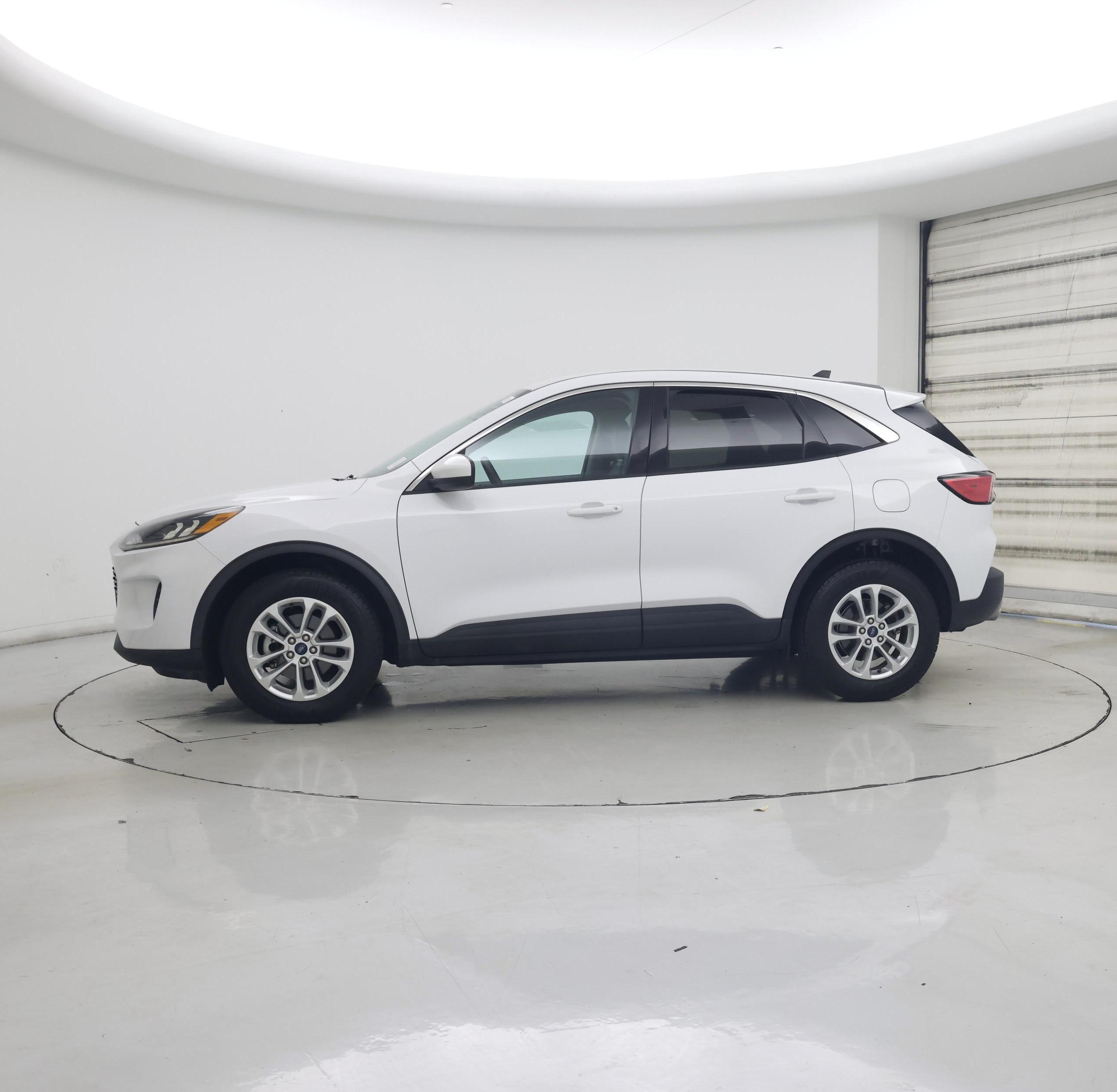 Thumbnail: 2020 Ford Escape - 3