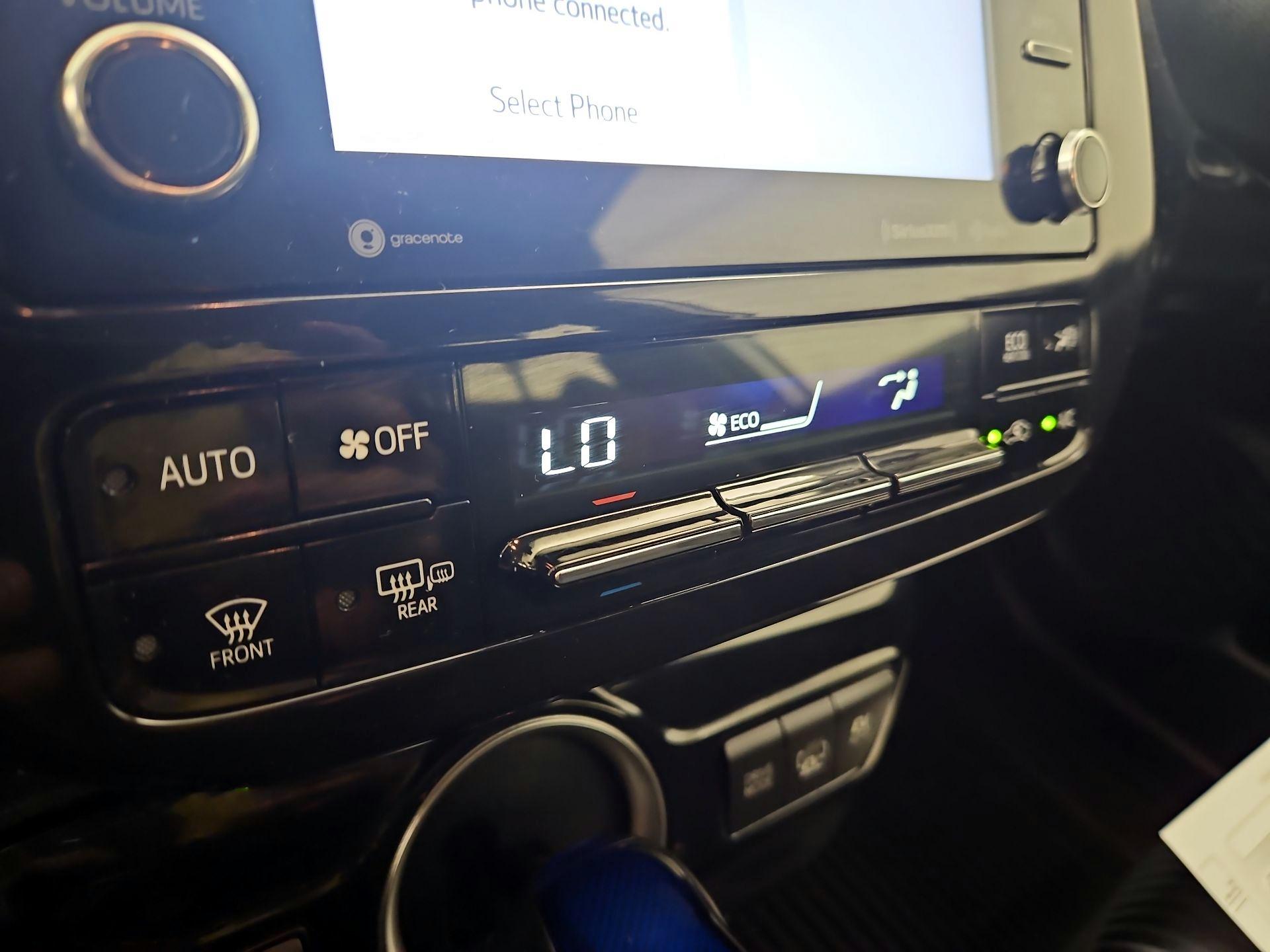 Thumbnail: 2021 Toyota Prius Prime - 16